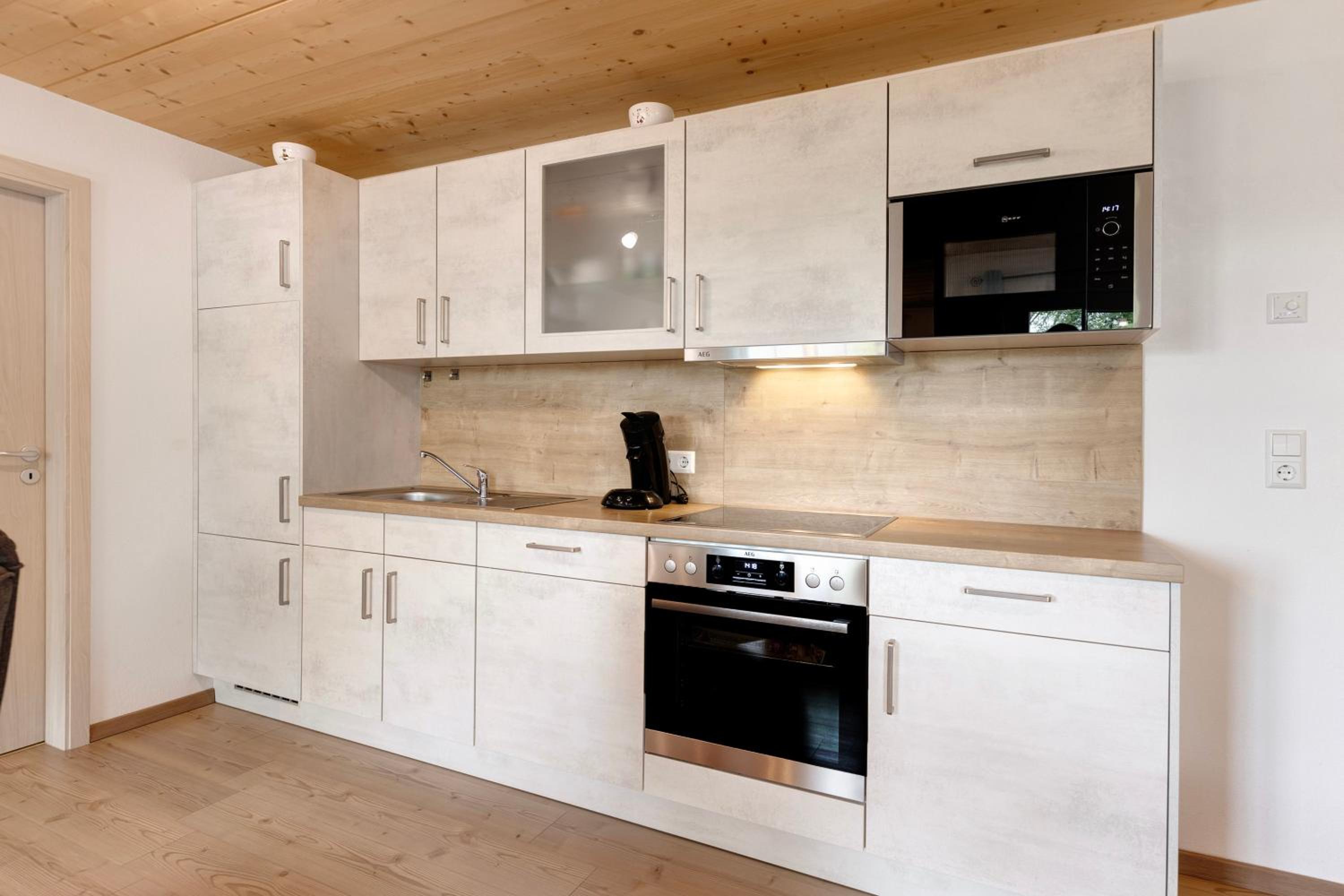 Two-Bedroom Deluxe Apartment with Garden View photo 2