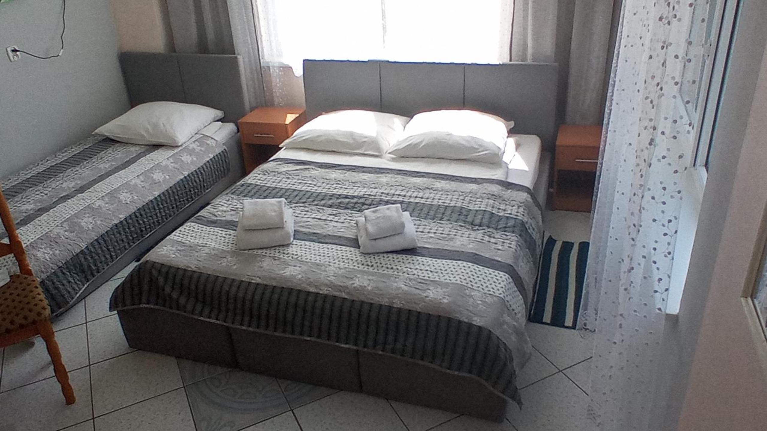 Basic Triple Room photo 1