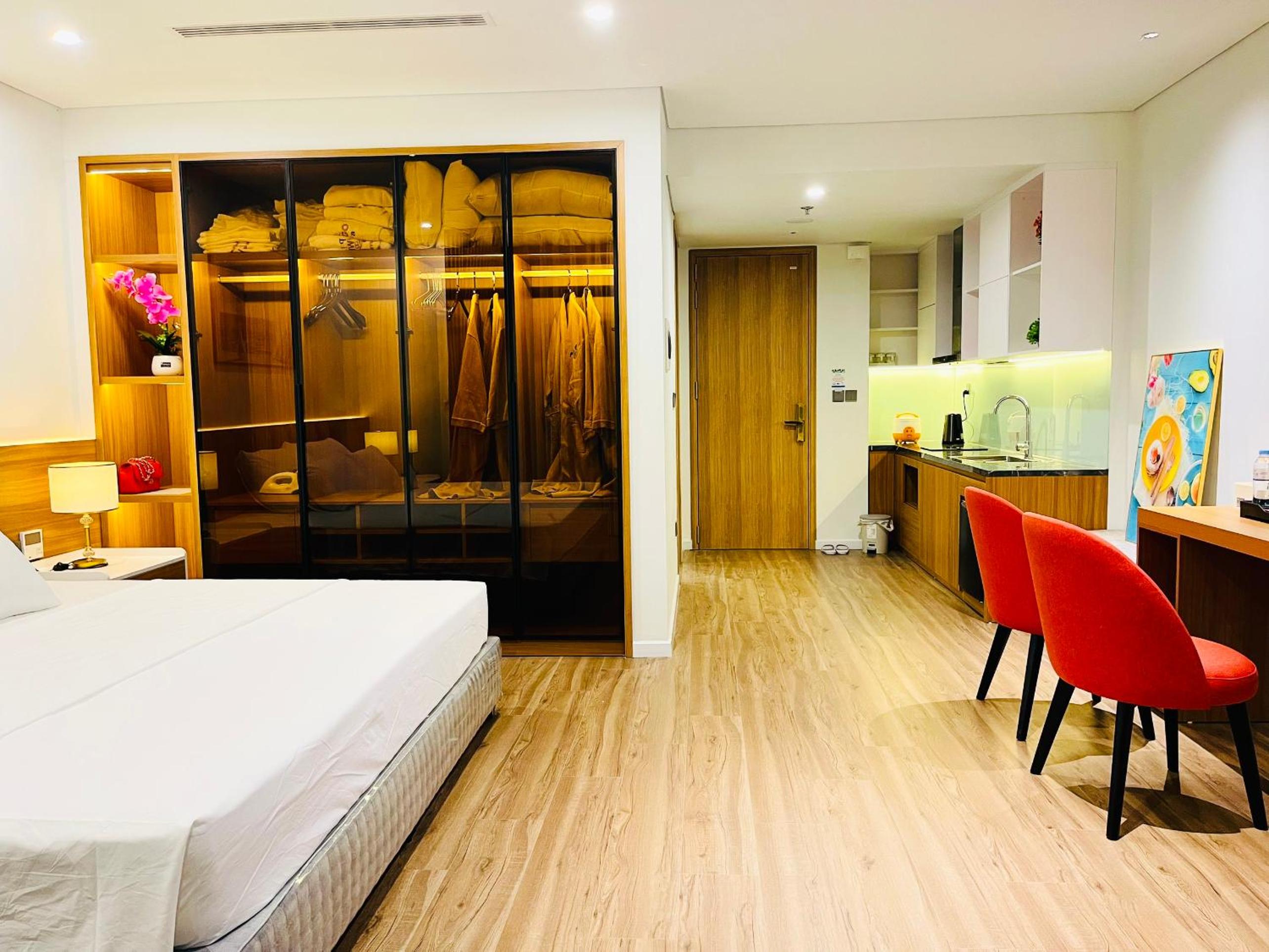 Apartment with Sea View photo 3