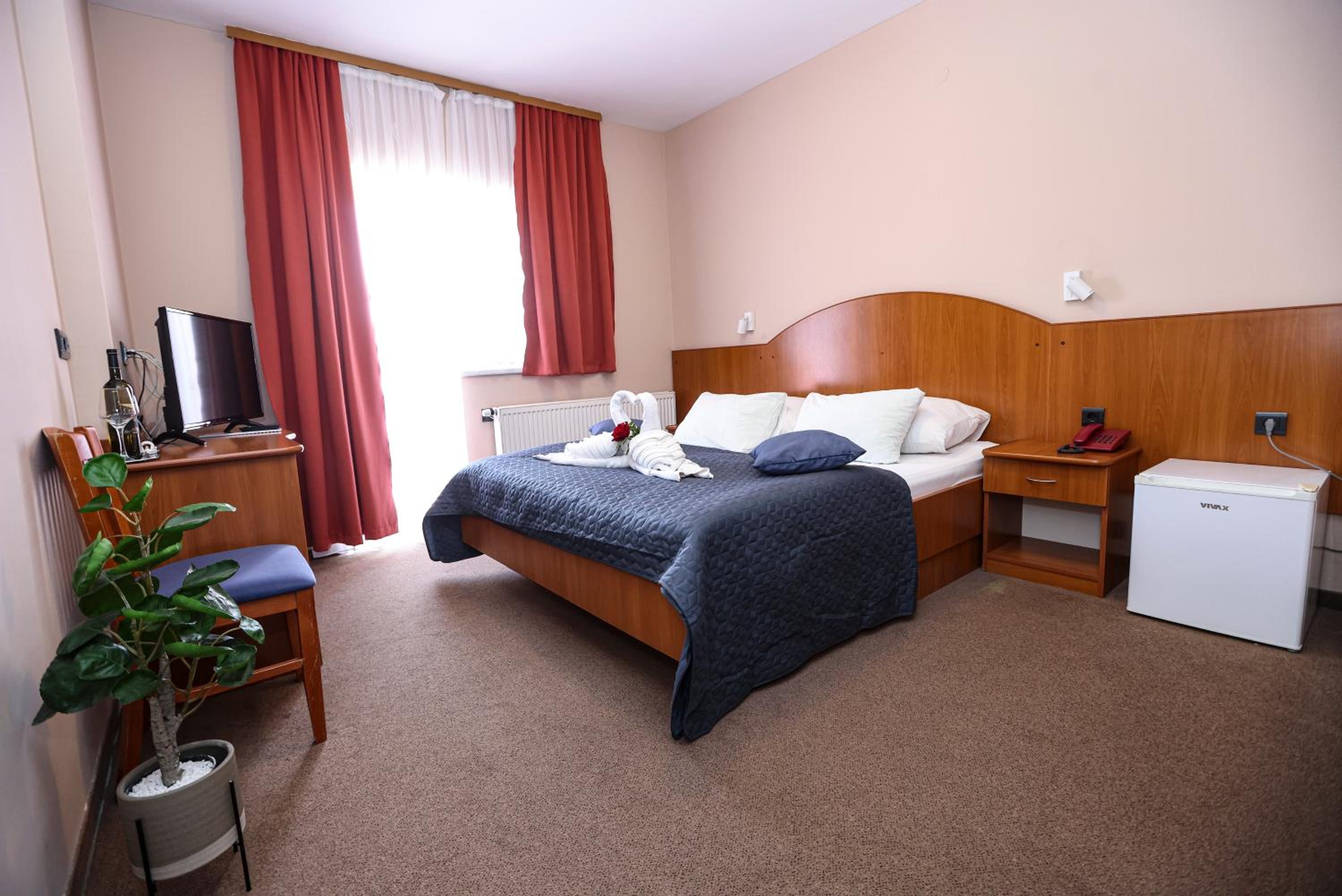 King Room with Balcony photo 1