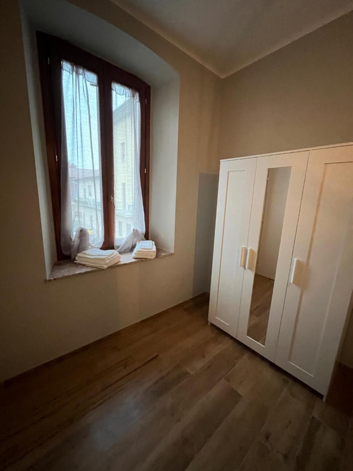 Deluxe One-Bedroom Apartment photo 1