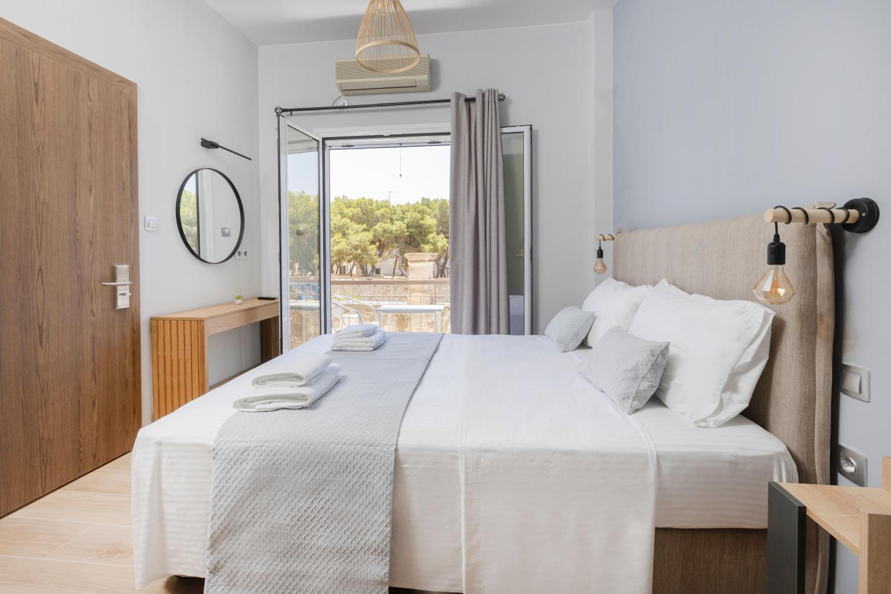 Comfort Triple Room