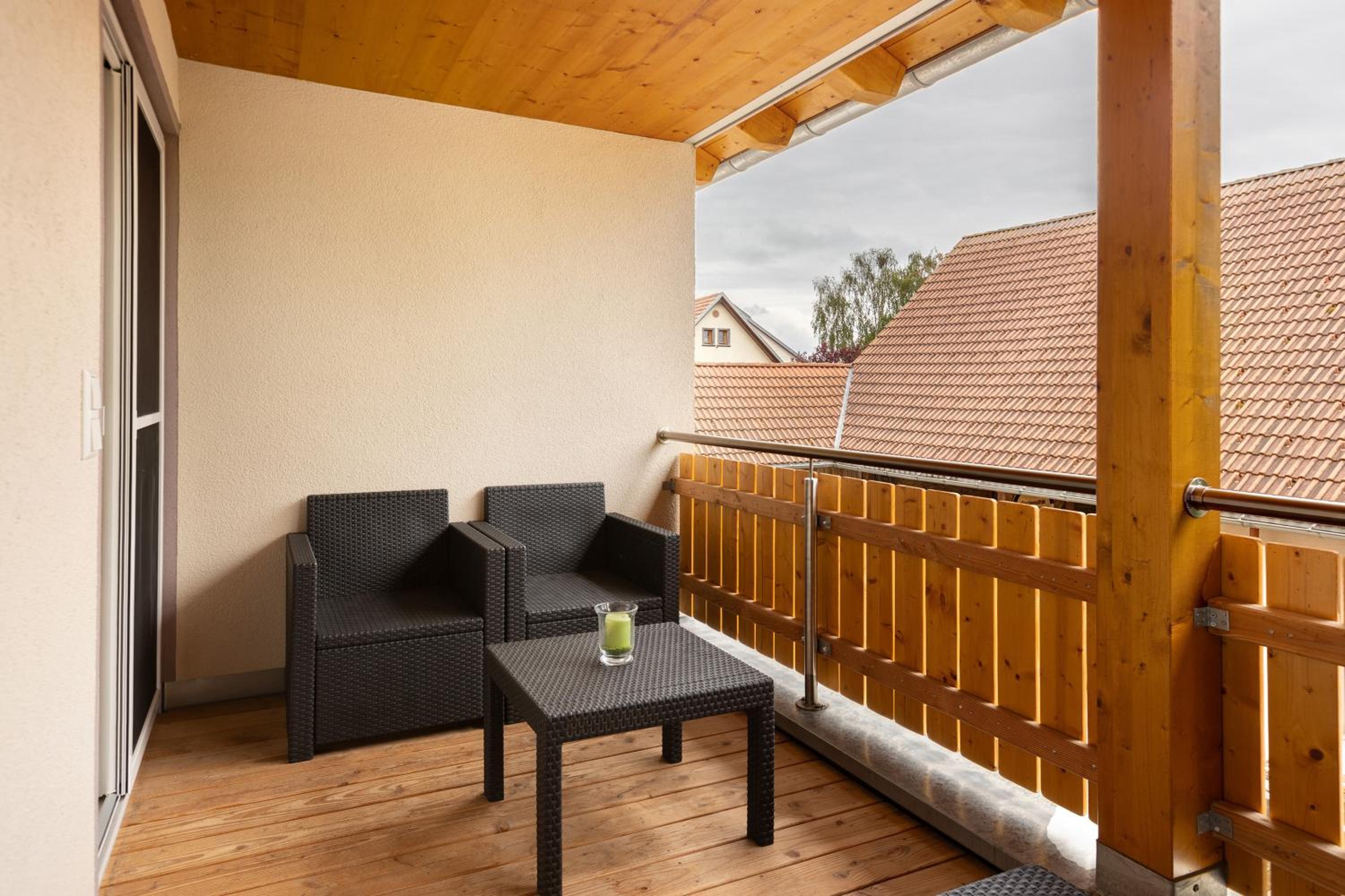 Two-Bedroom Deluxe Apartment with Balcony photo 2