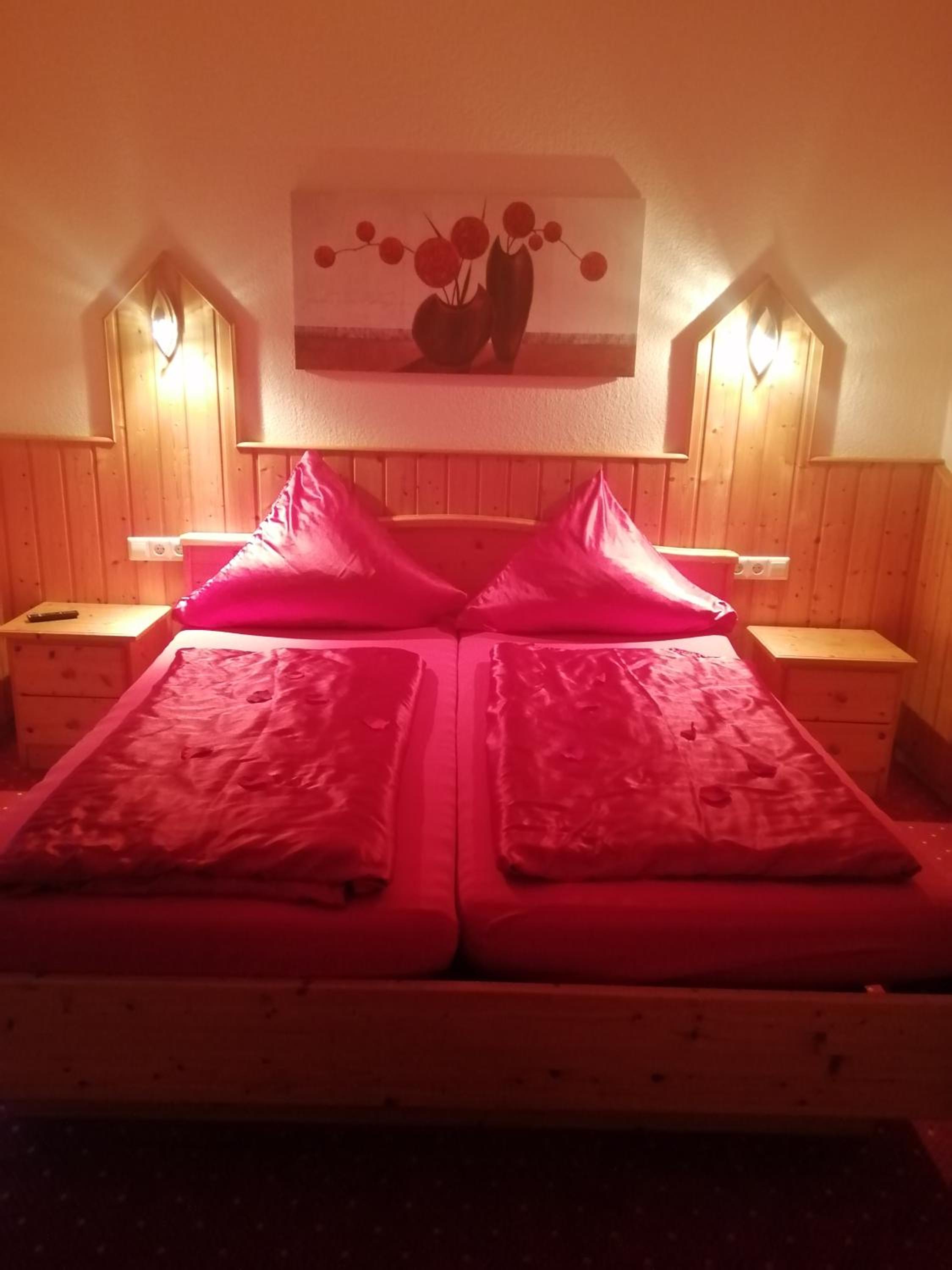 Double Room - Photo 6