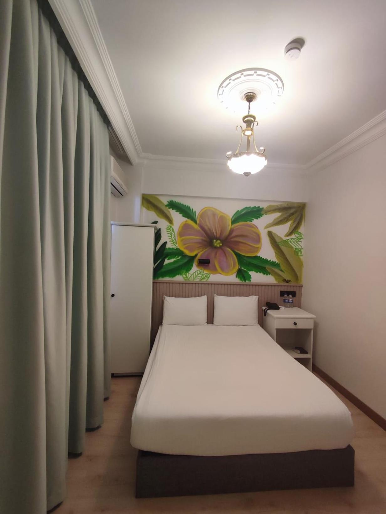 Budget Double Room - Photo 5