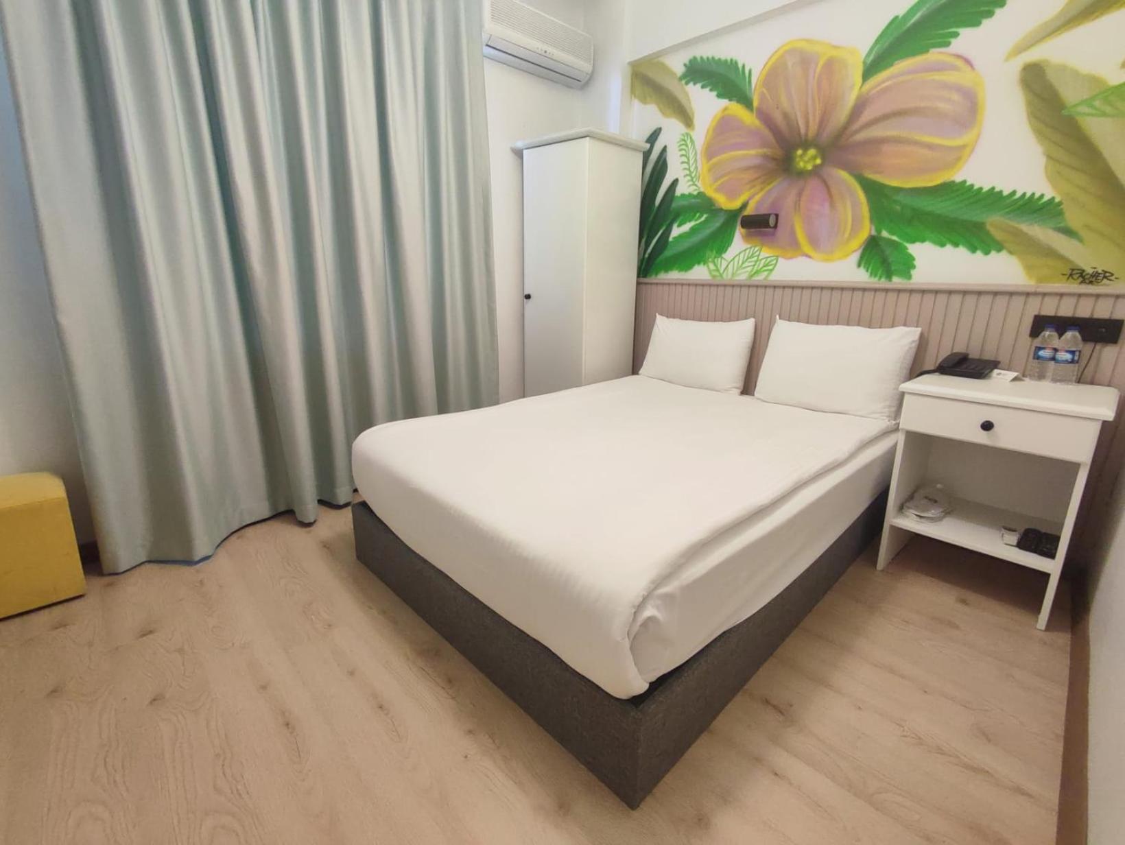 Budget Double Room - Photo 1