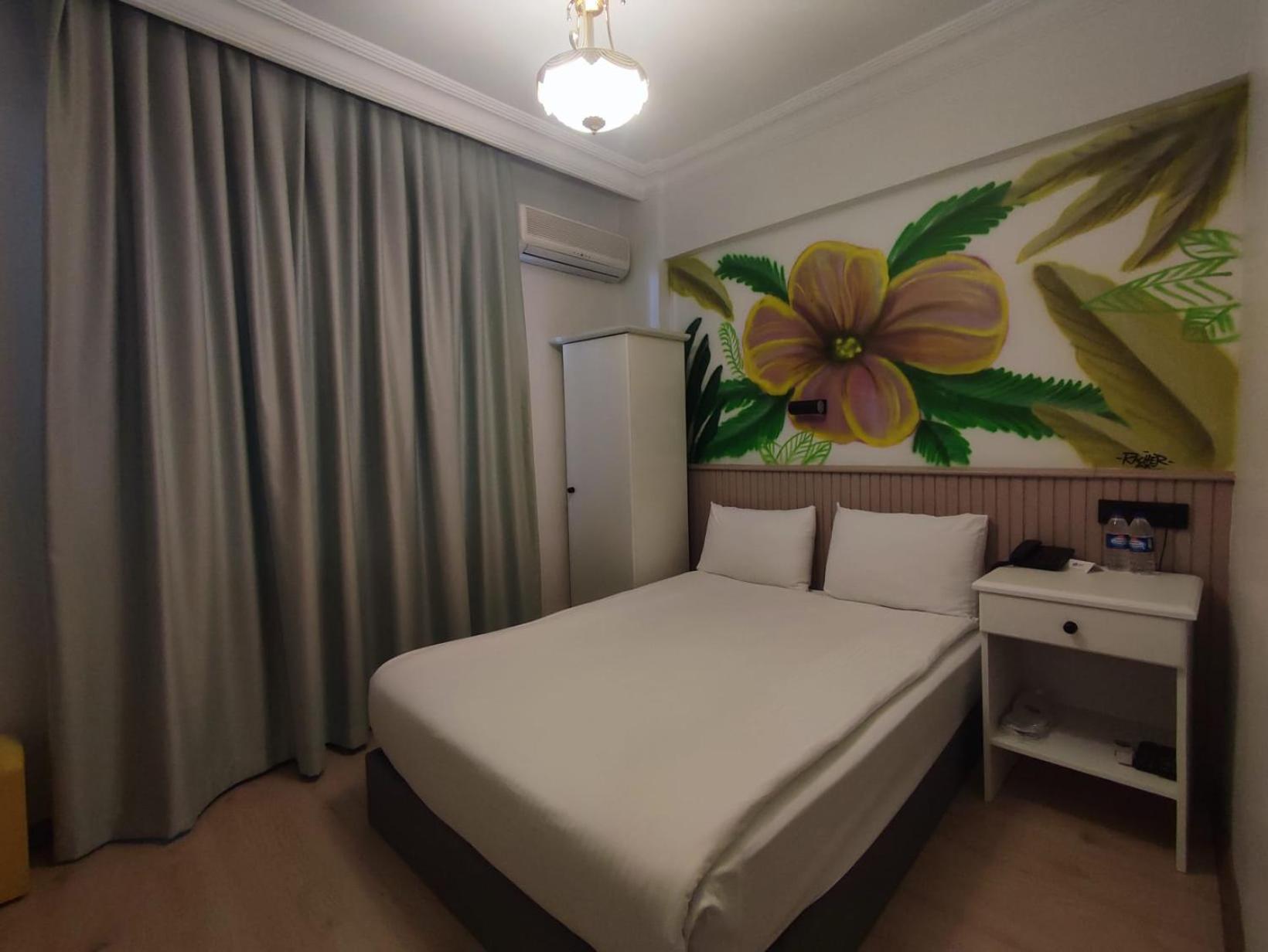 Budget Double Room - Photo 2