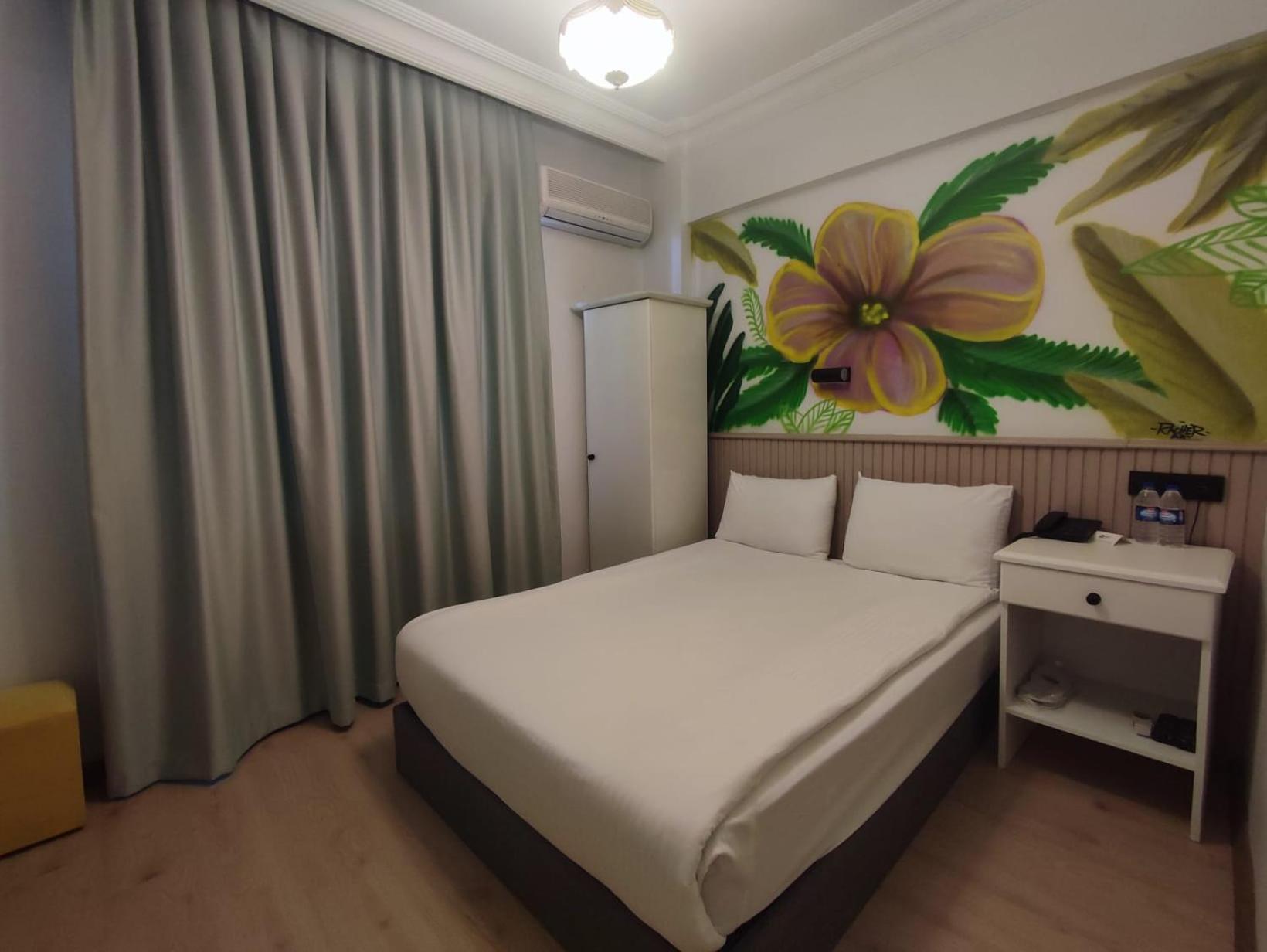 Budget Double Room - Photo 3