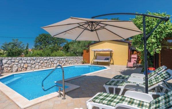 Villa photo 3