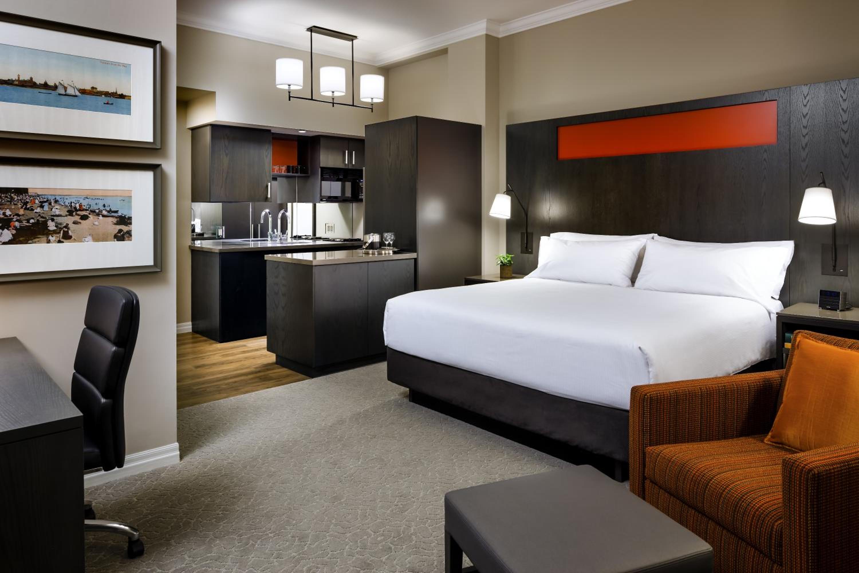 Historic Superior Suite - Photo 1