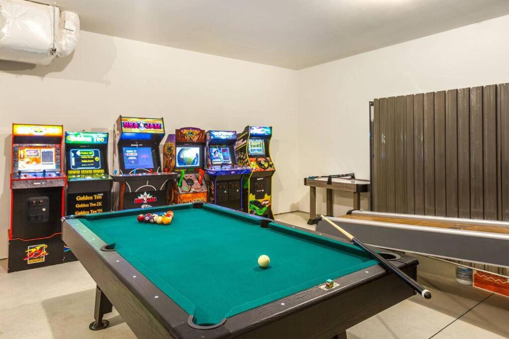 Four-Bedroom House photo 2