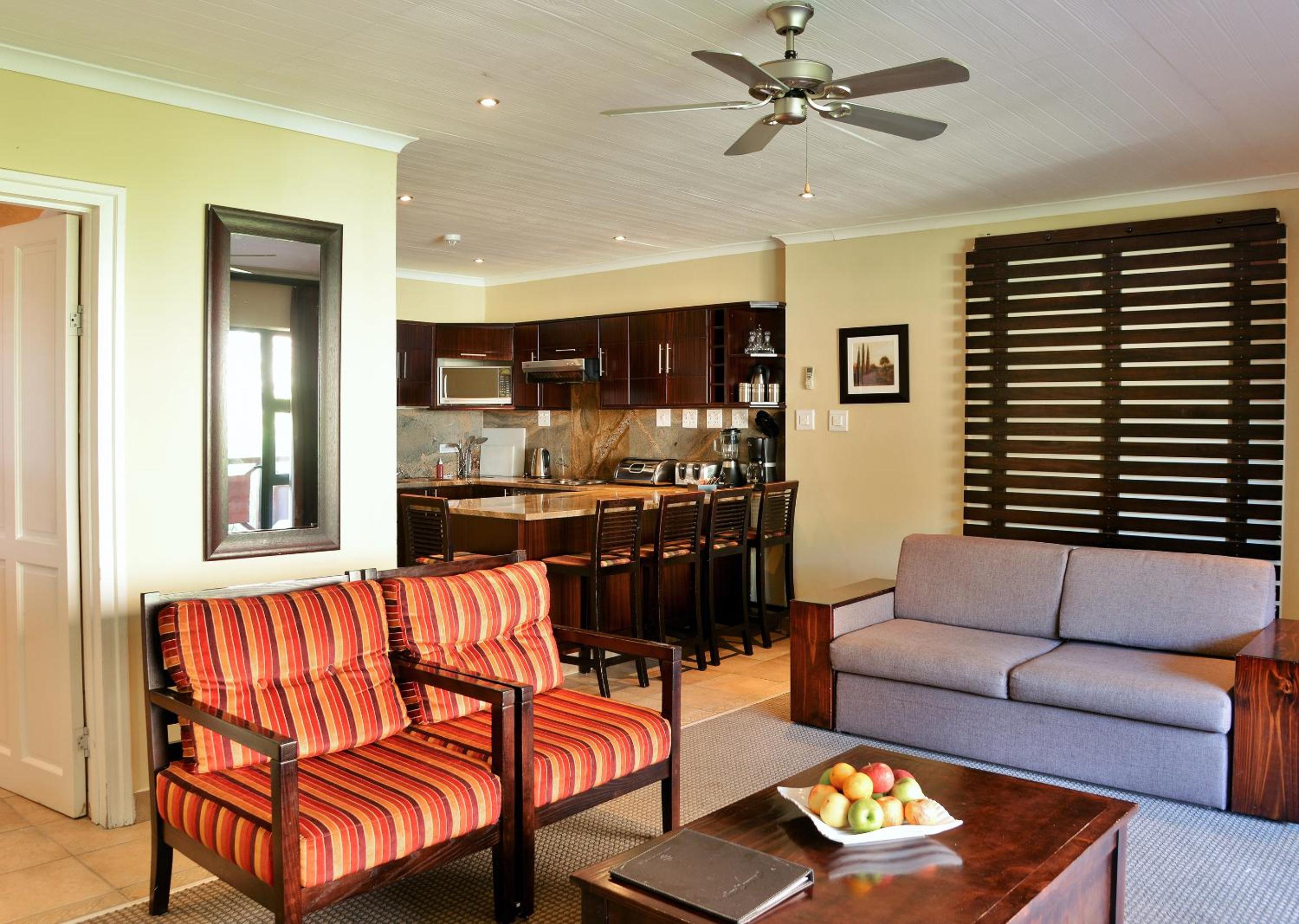 Two-Bedroom Chalet with Hot Tub photo 3