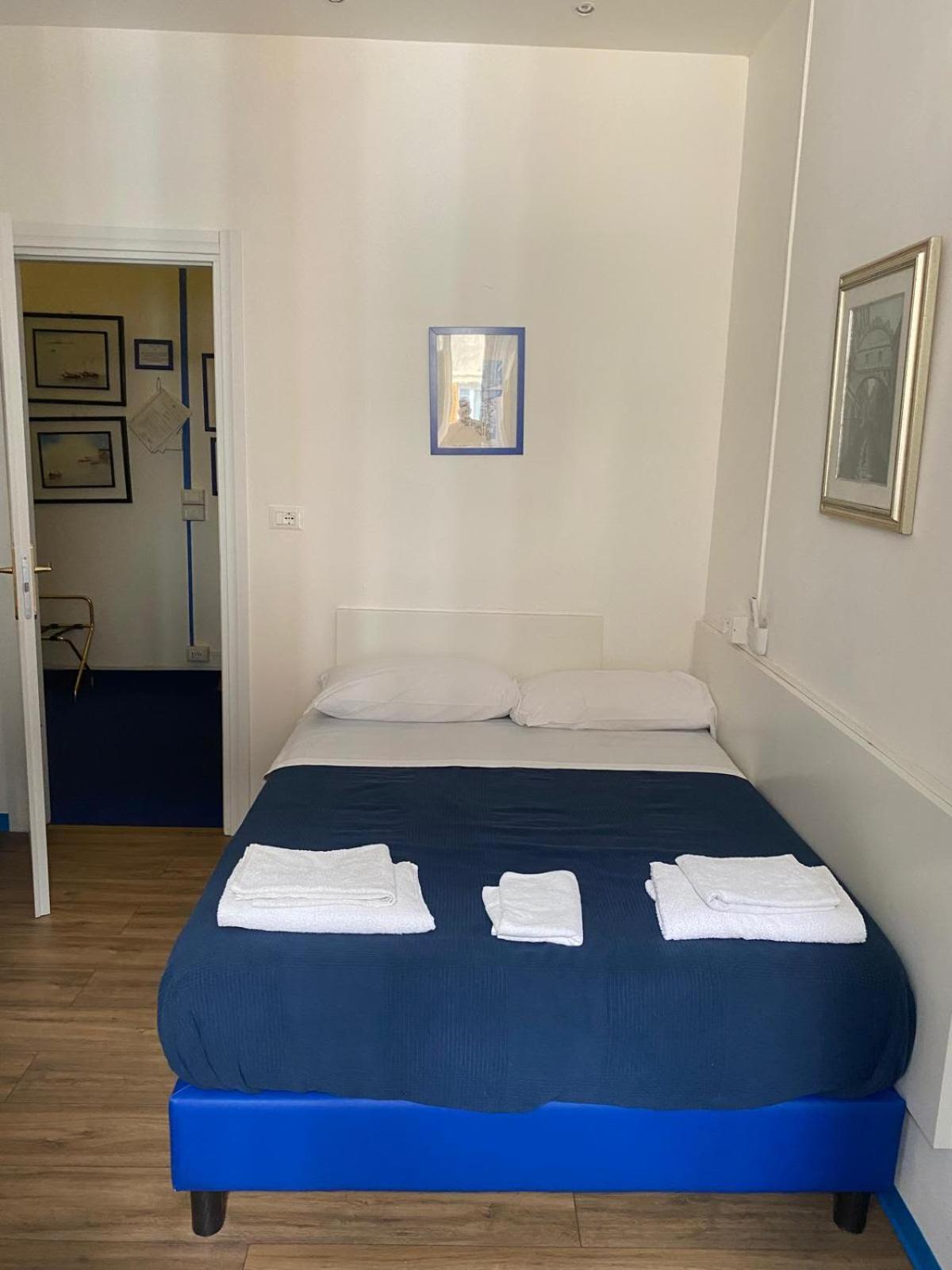 Economy Double Room photo 1
