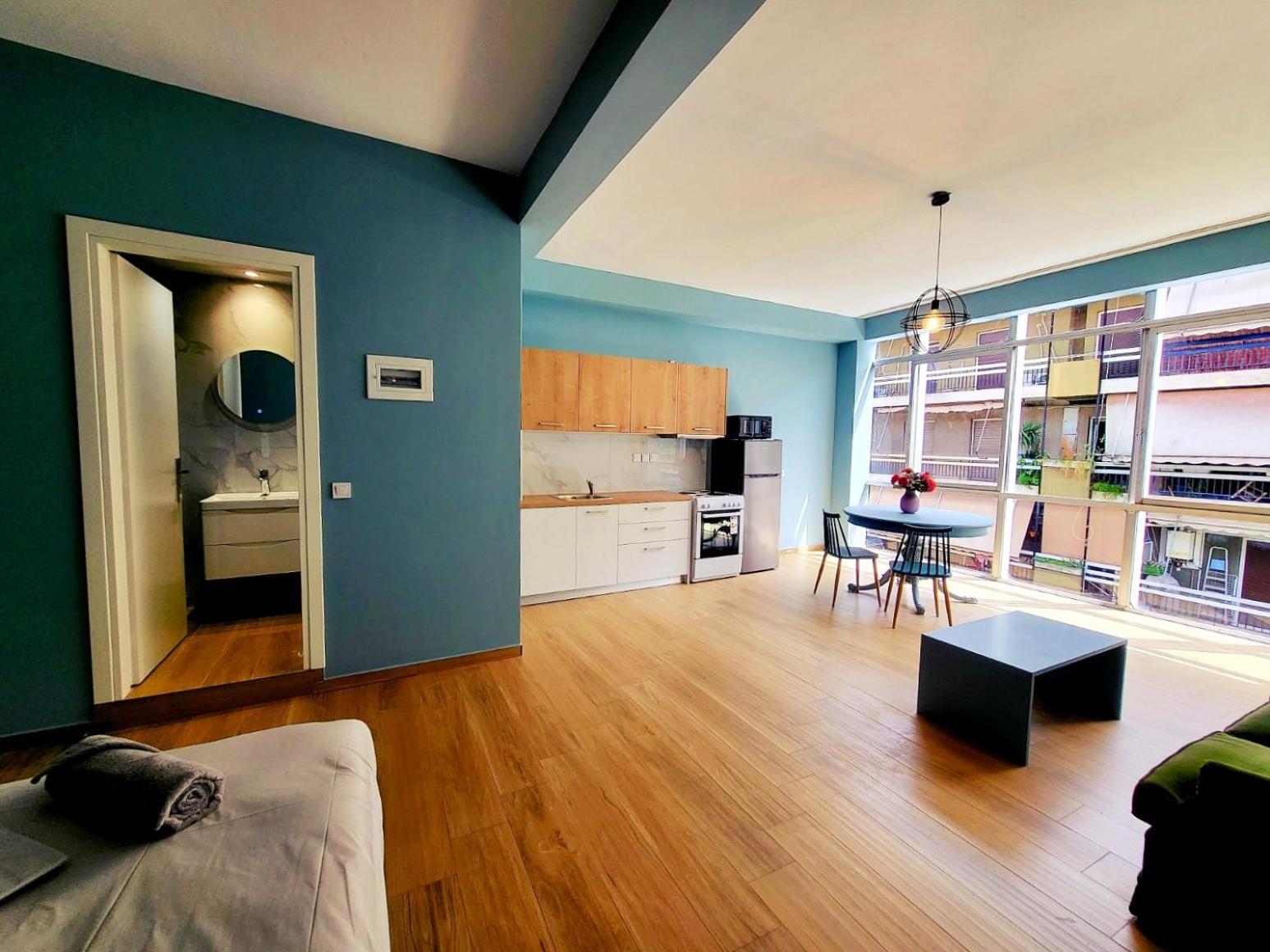 One-Bedroom Apartment