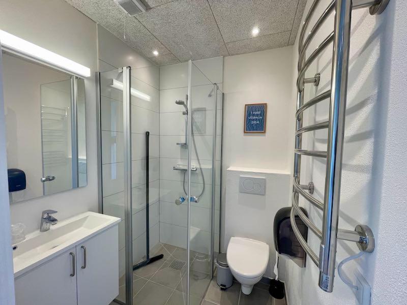 Deluxe One-Bedroom Apartment with Ocean View photo 3