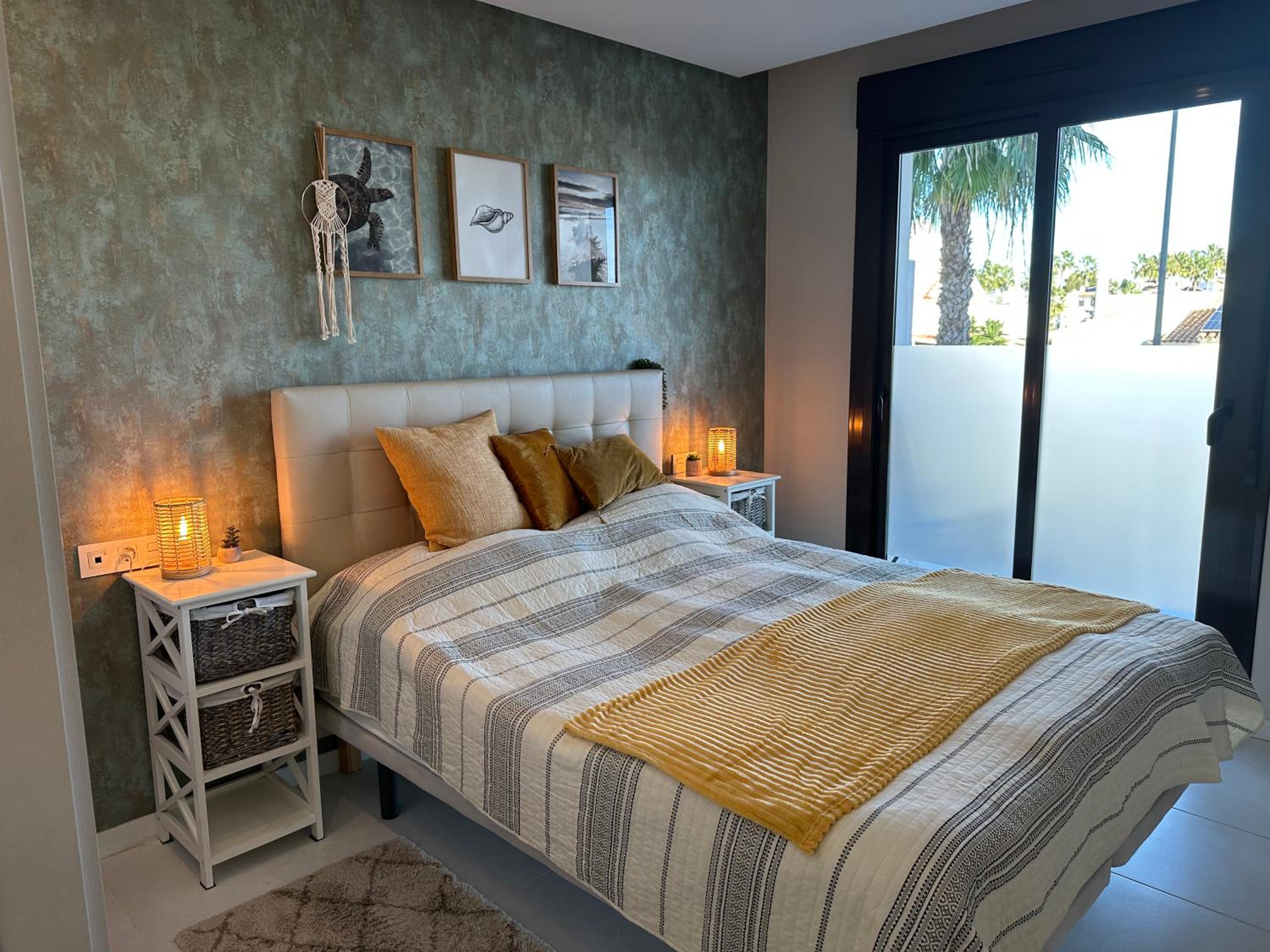 Apartamento de dos habitaciones con vista al mar