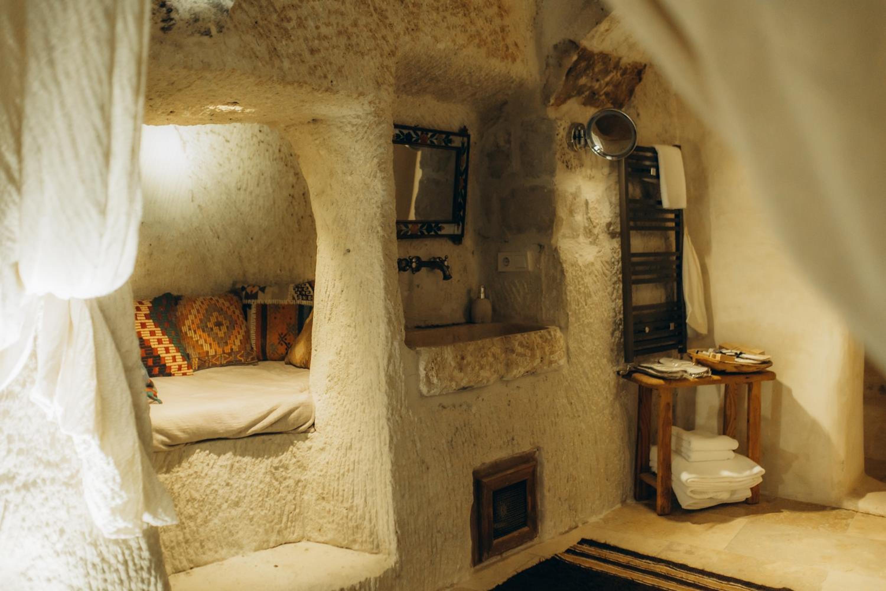 Superior Double Room - Photo 8