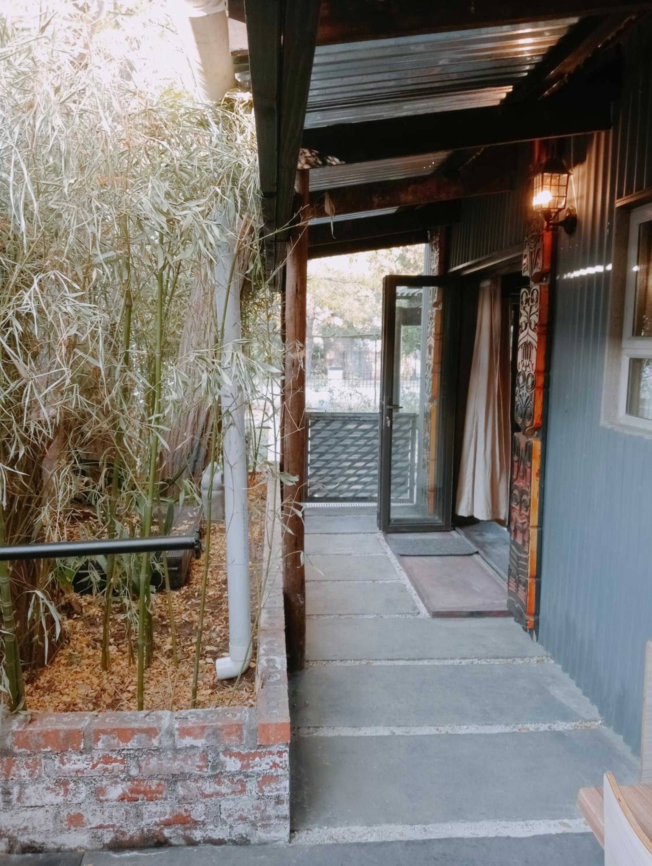 Studio with Balcony - Photo 34