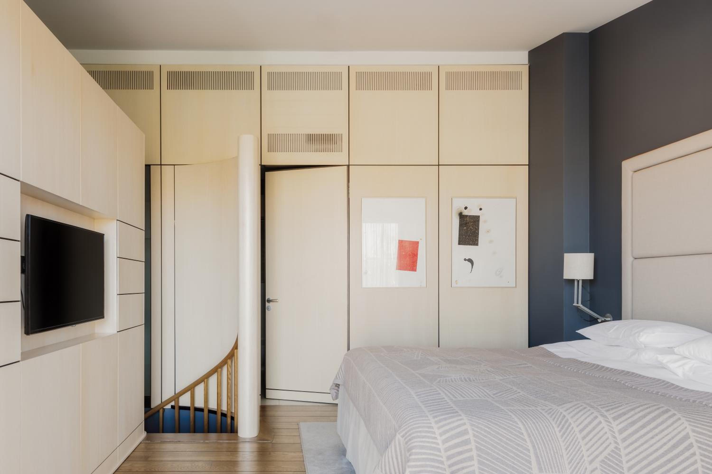 Penthouse Suite - Photo 5
