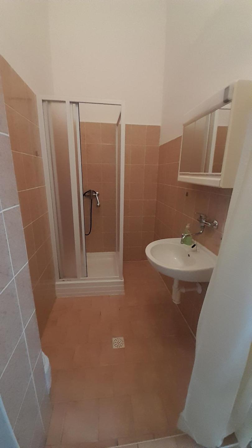 Triple Room with Shared Toilet photo 2