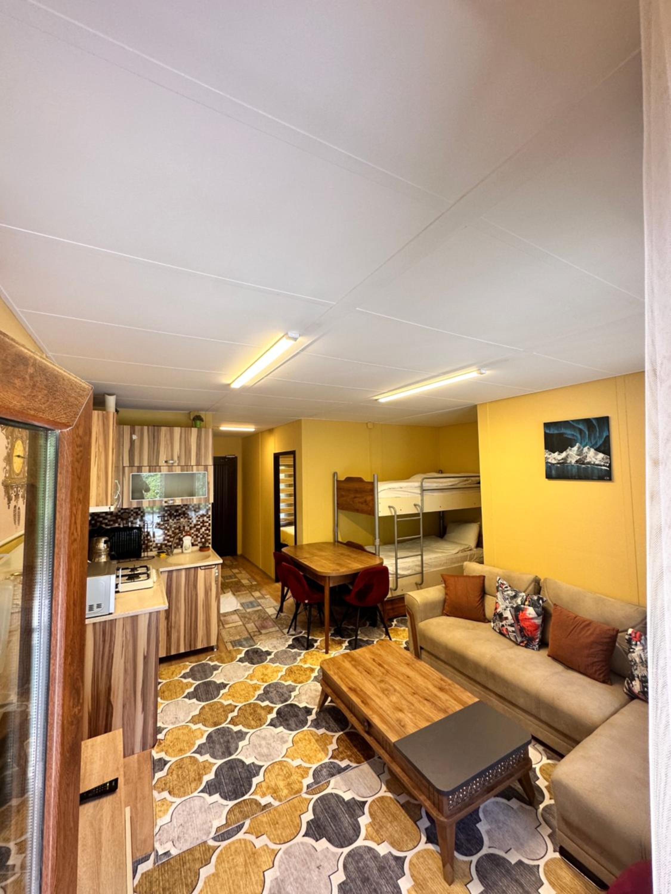 One-Bedroom Apartment With Balcony And River View photo 3
