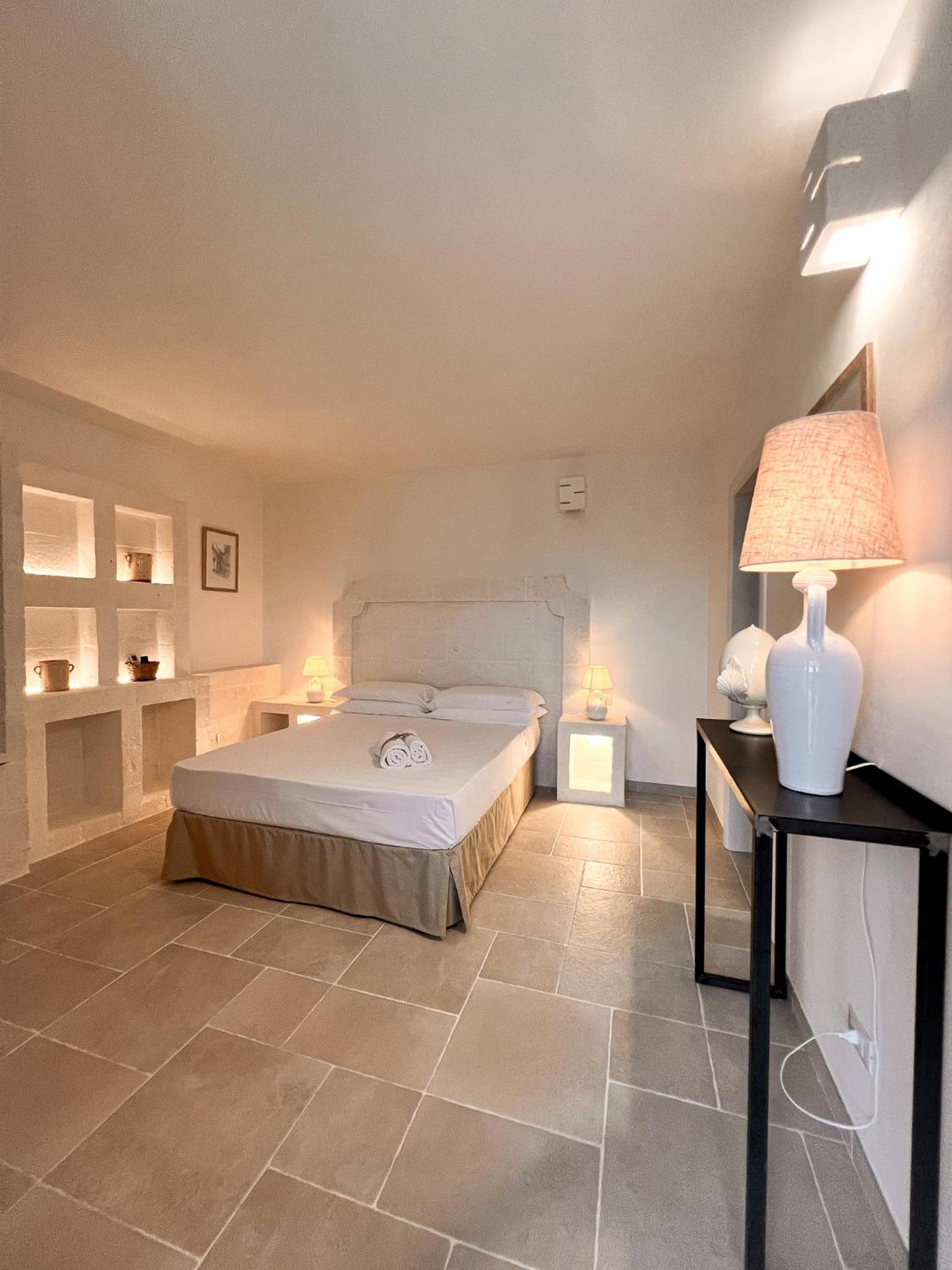 Superior King Room photo 2