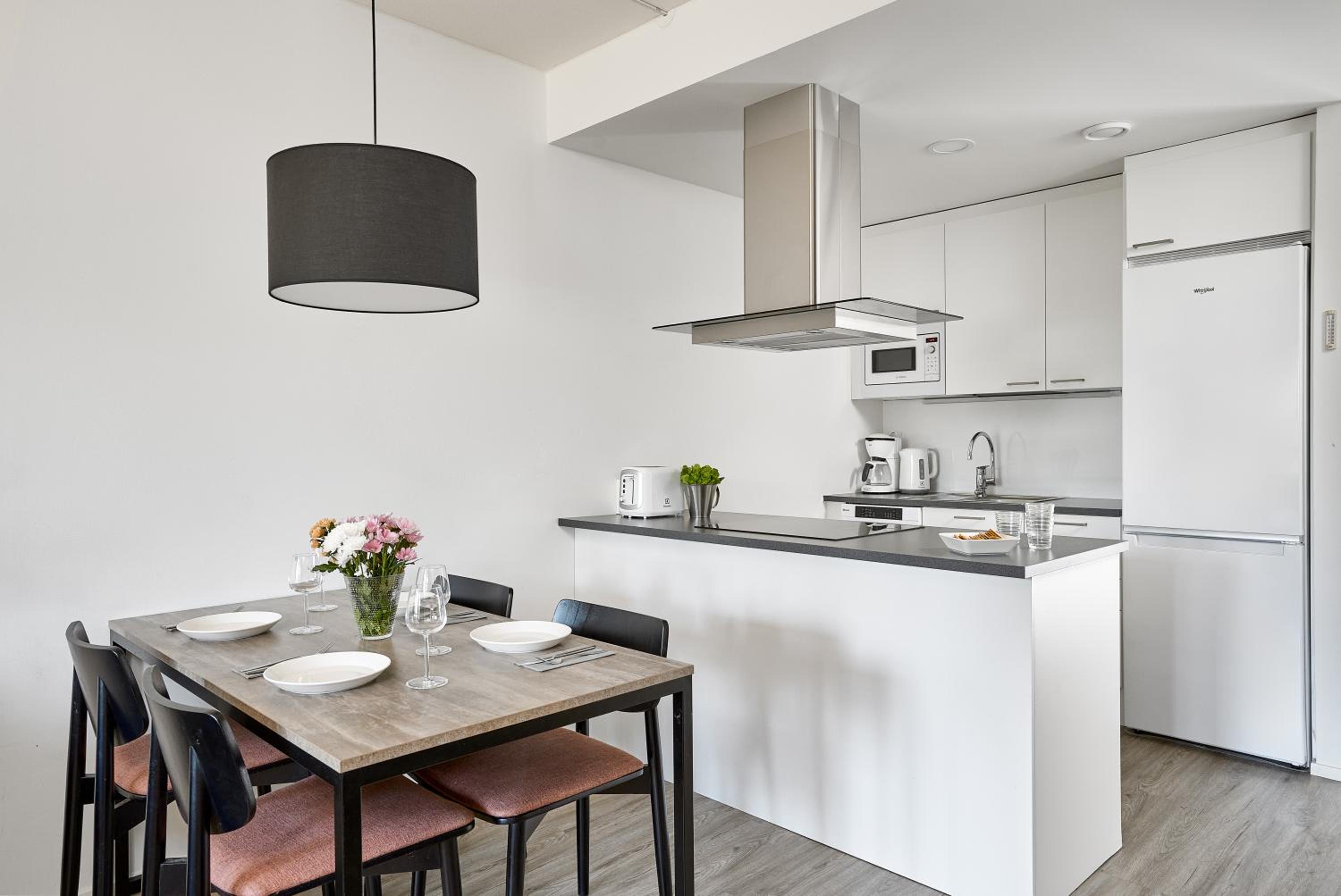 Two-Bedroom Apartment - Photo 2