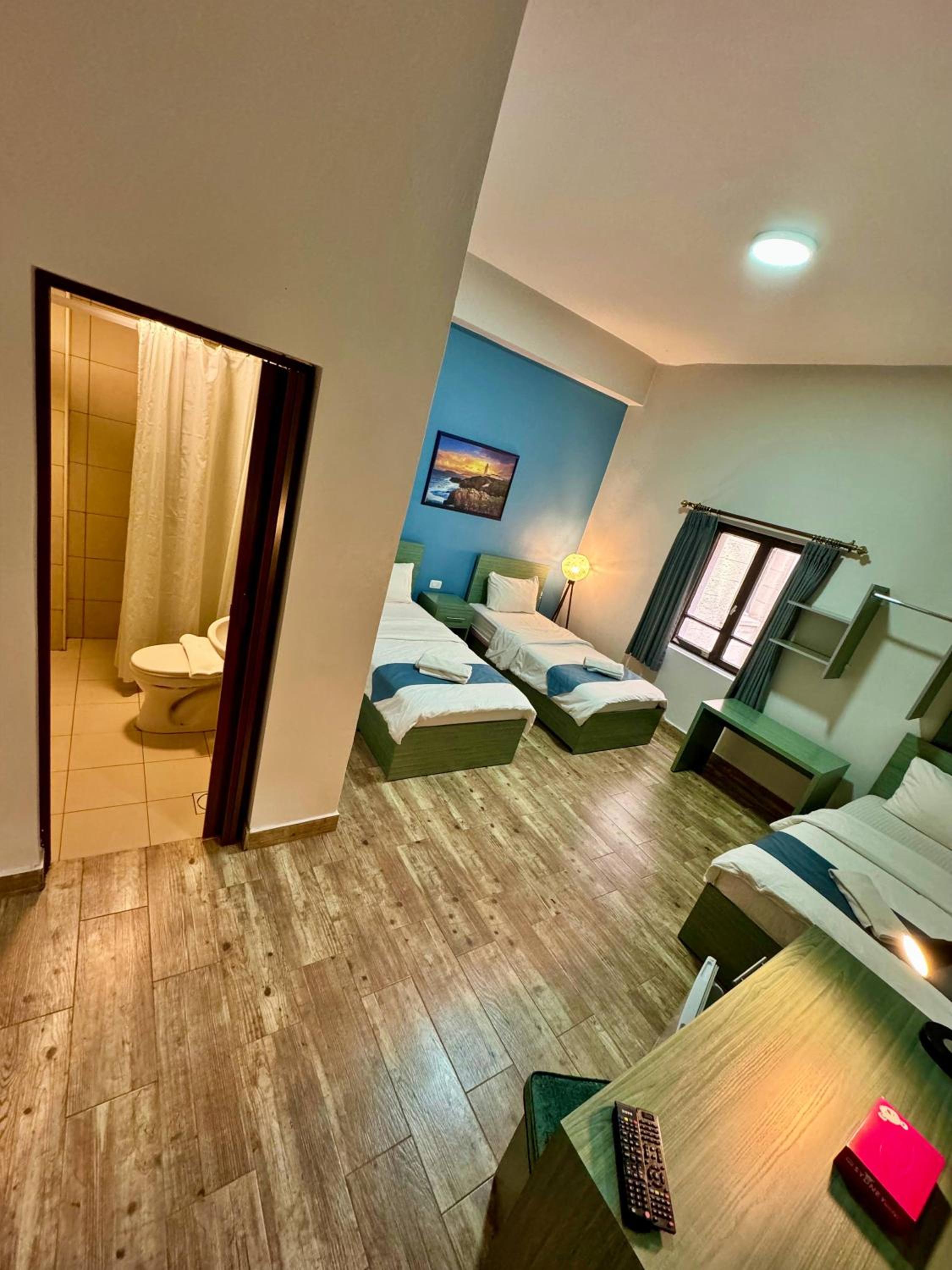 Triple Room - Photo 2
