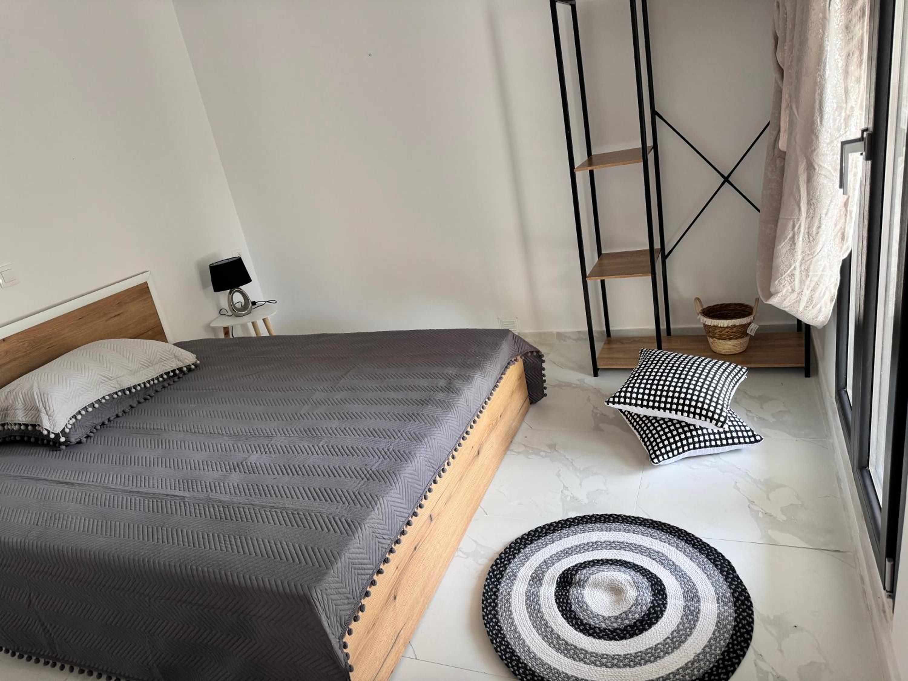 Apartment photo 2