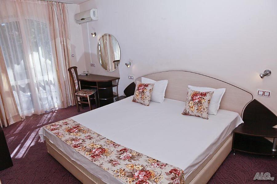 Deluxe Double Room - Photo 3
