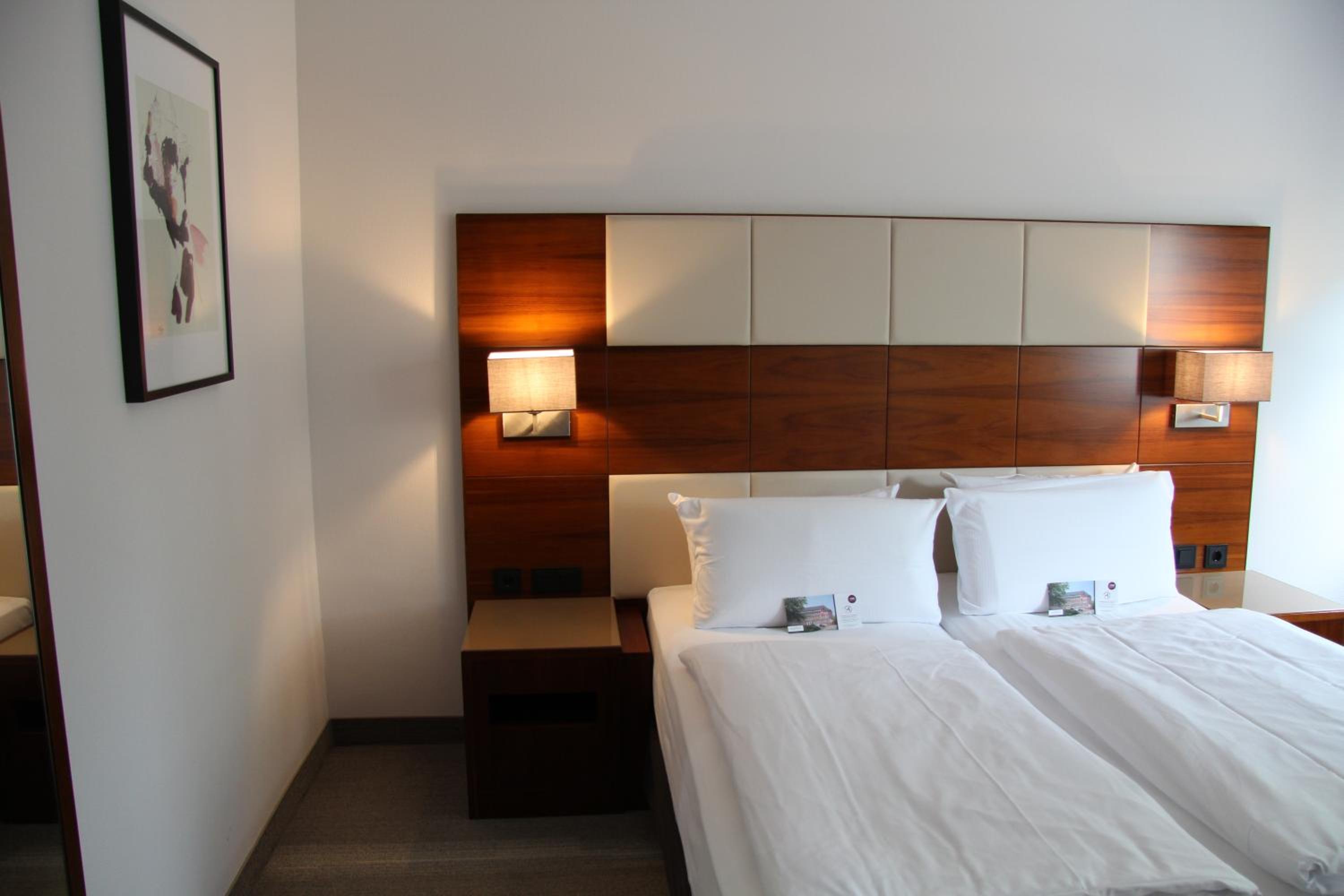 Double Room - Photo 11