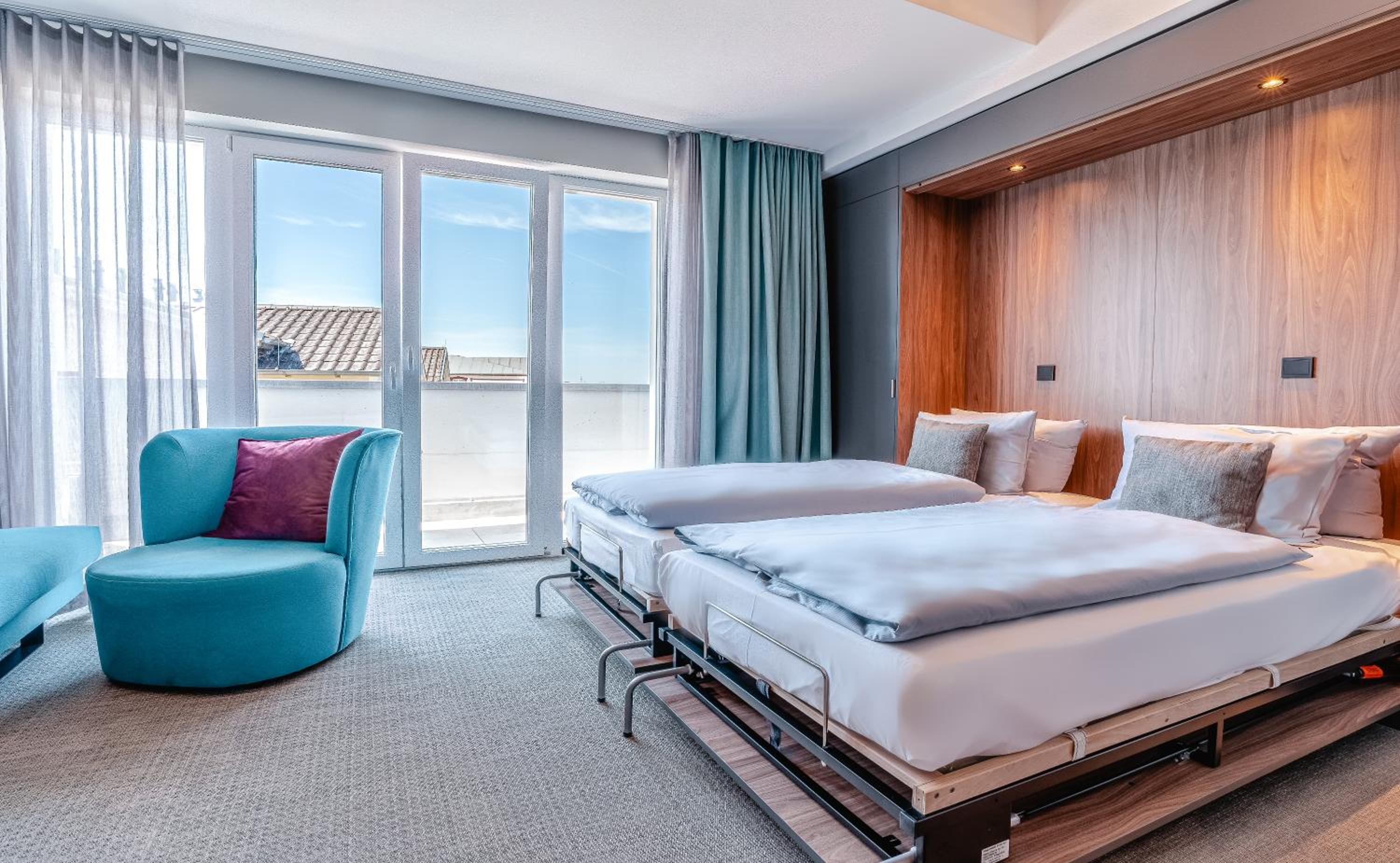Deluxe Suite with Sea View