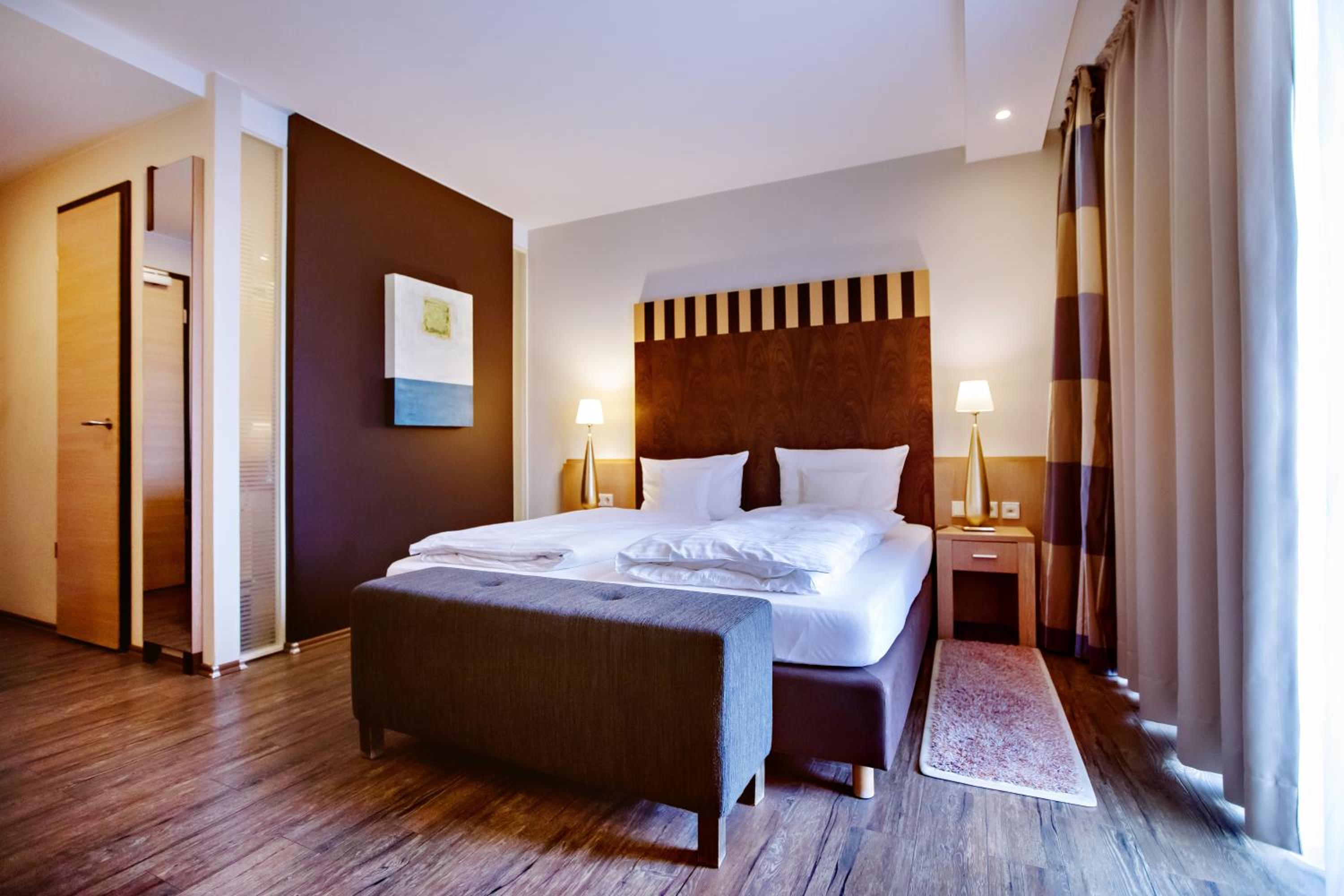 Large Double Room photo 2
