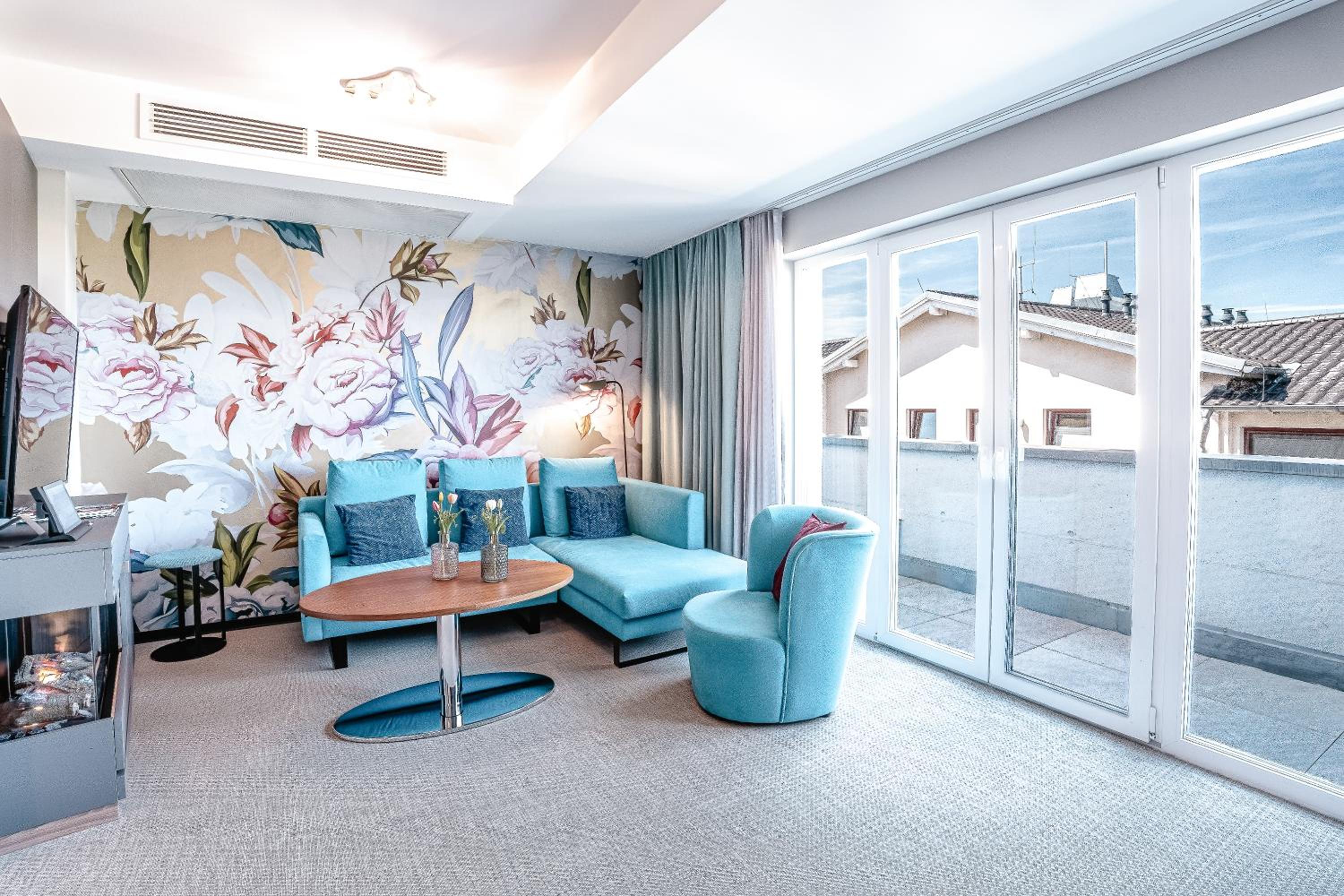 Deluxe Penthouse Suite with Sea View