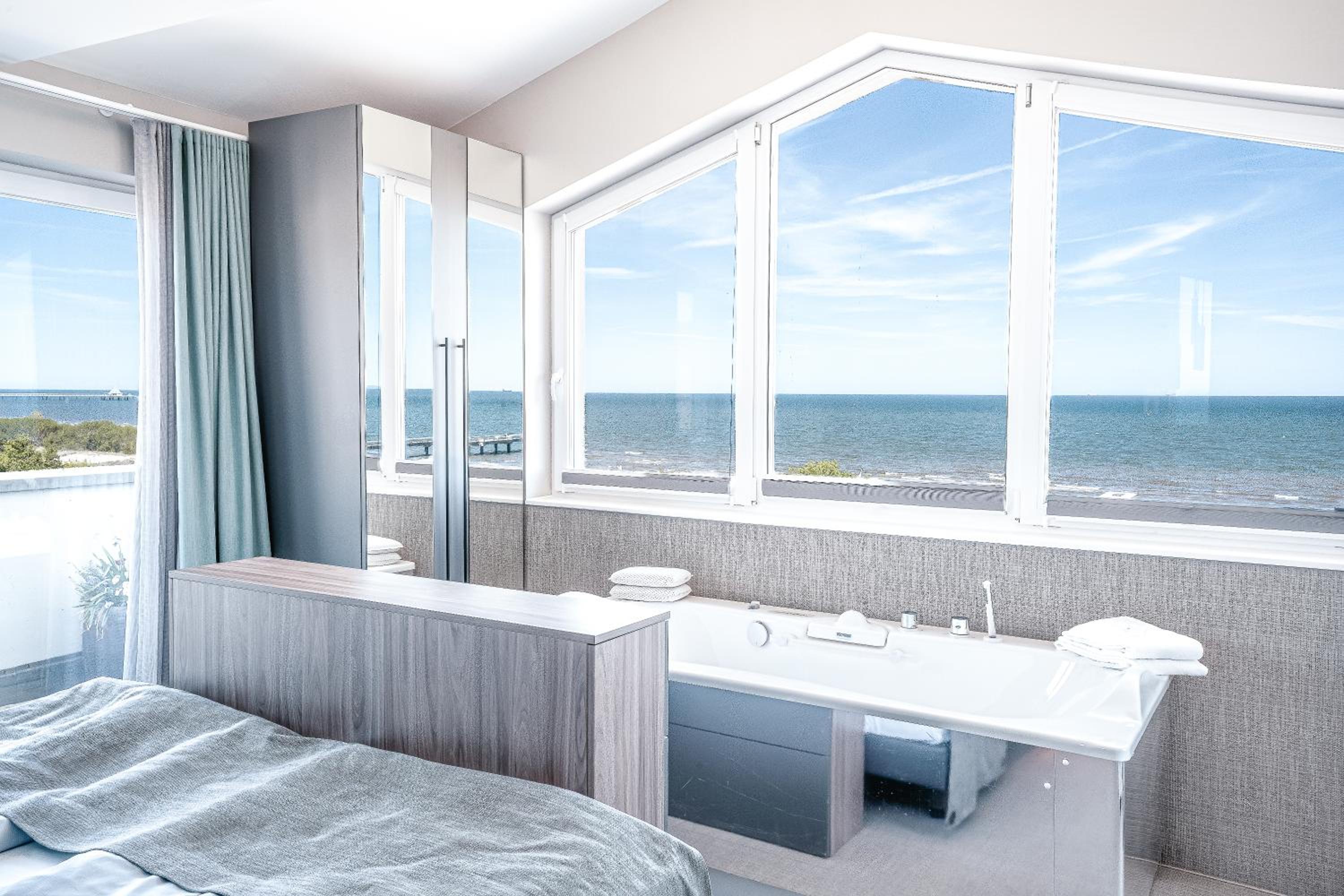 Deluxe Penthouse Suite with Sea View
