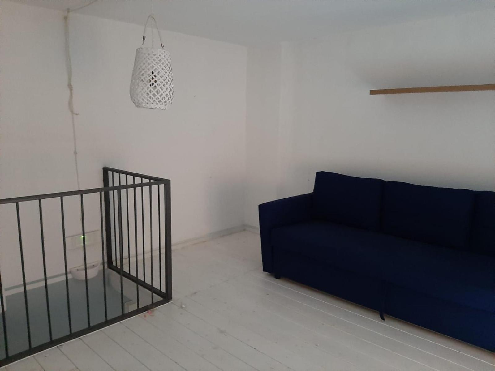 One-Bedroom Apartment - Photo 7