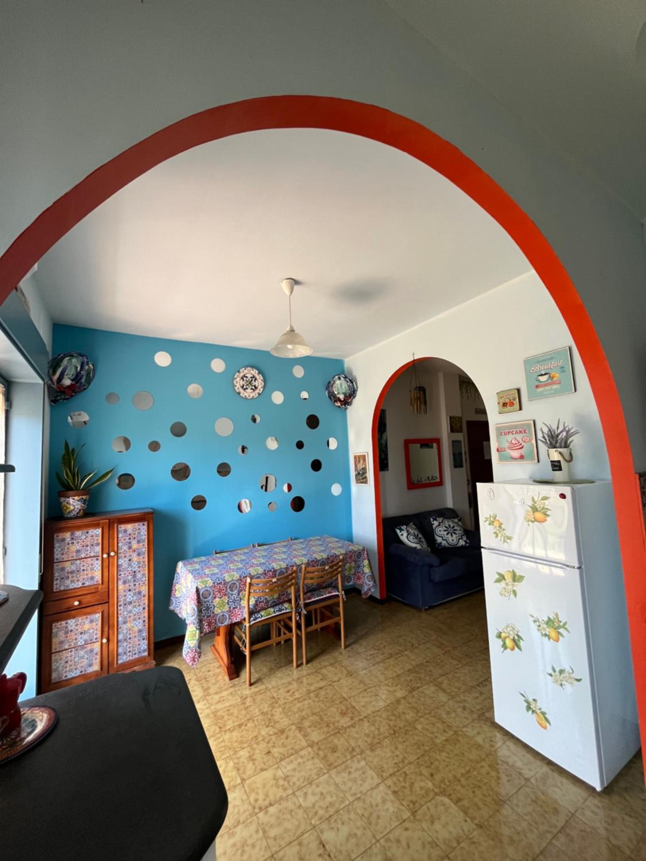 One-Bedroom Apartment - Photo 3