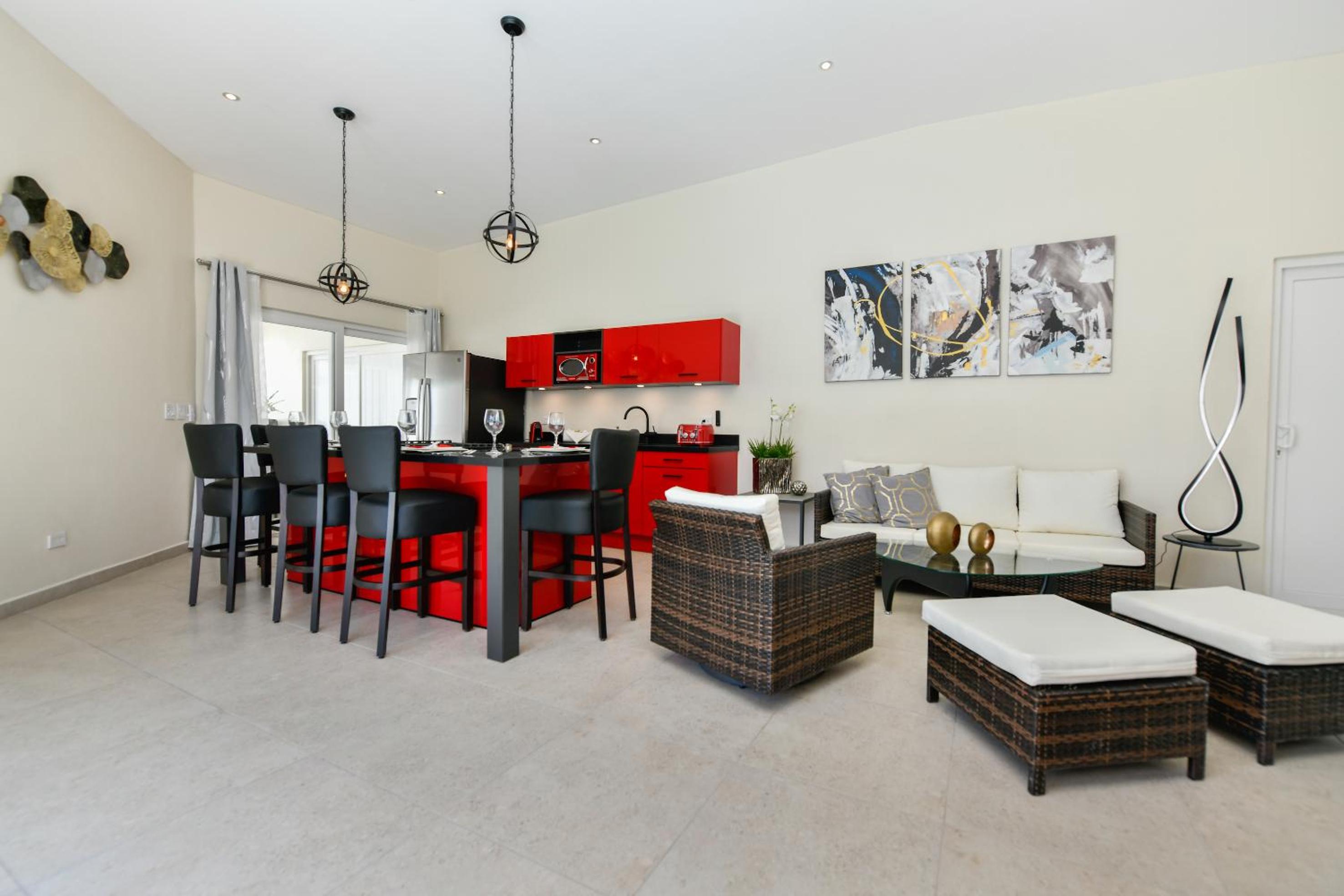 Luxury Collection 1 (2-bedroom Villa with private Pool & Hot Tub)