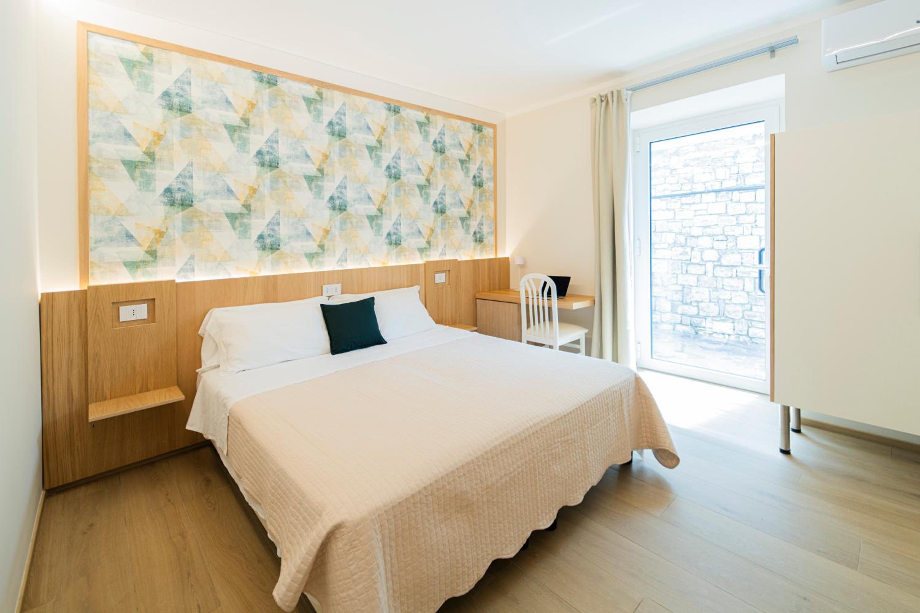 Double or Twin Room with Private Bathroom photo 1