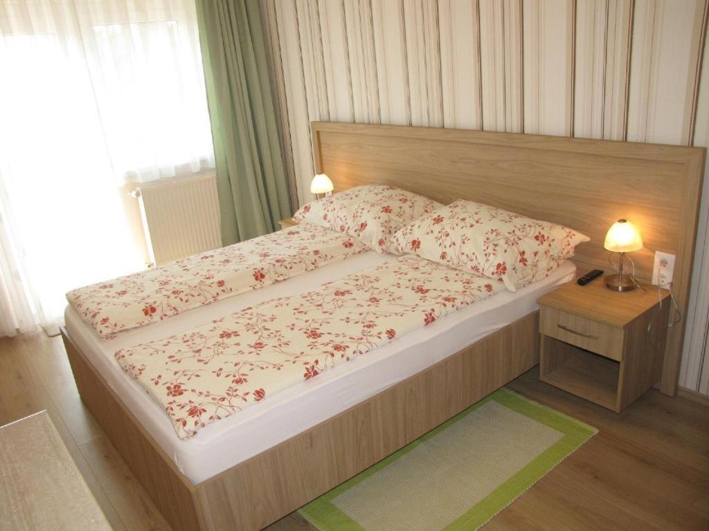 One-Bedroom Apartment with Terrace