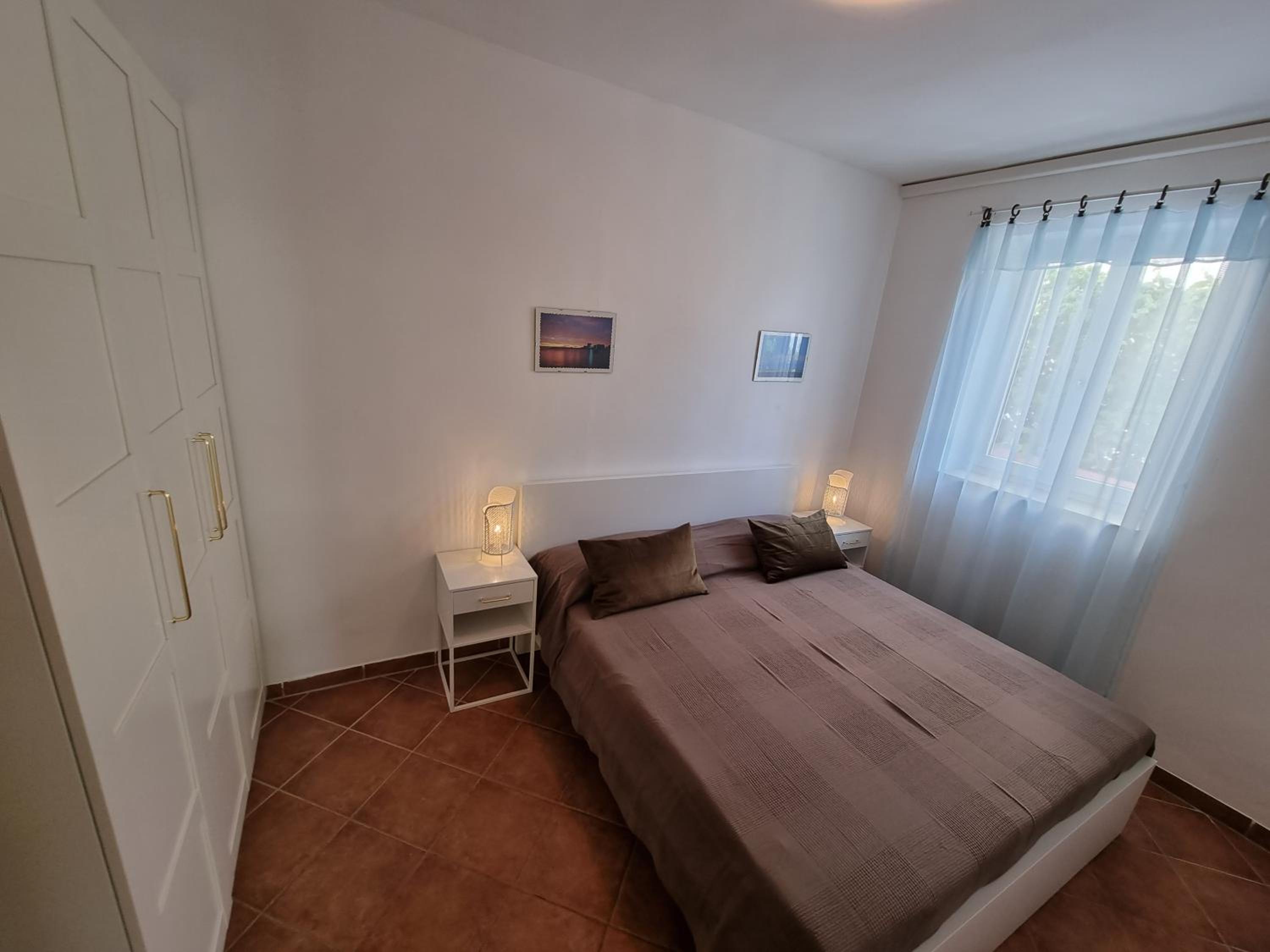 Apartment with Terrace photo 3