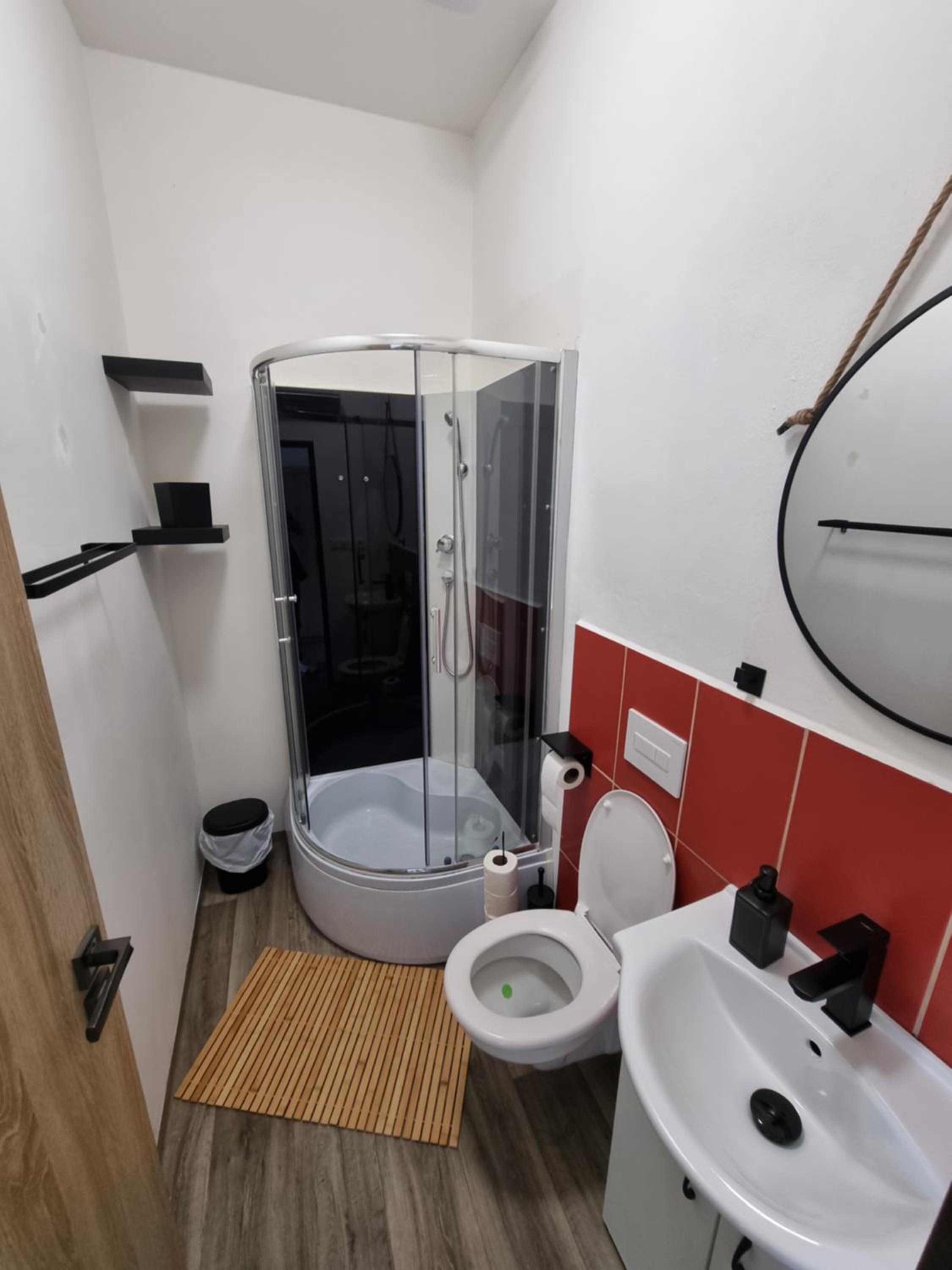 Basic Triple Room photo 2