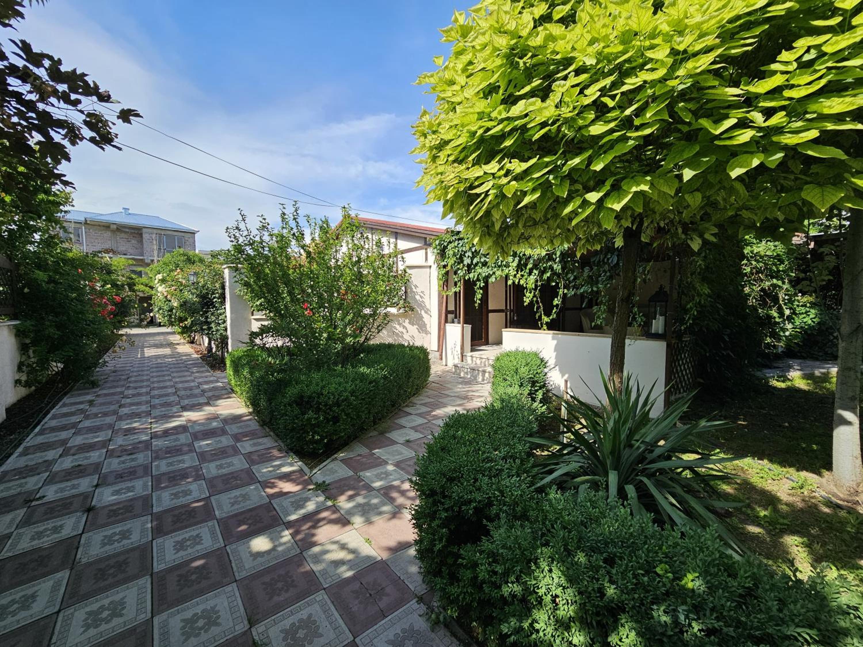 Deluxe Bungalow