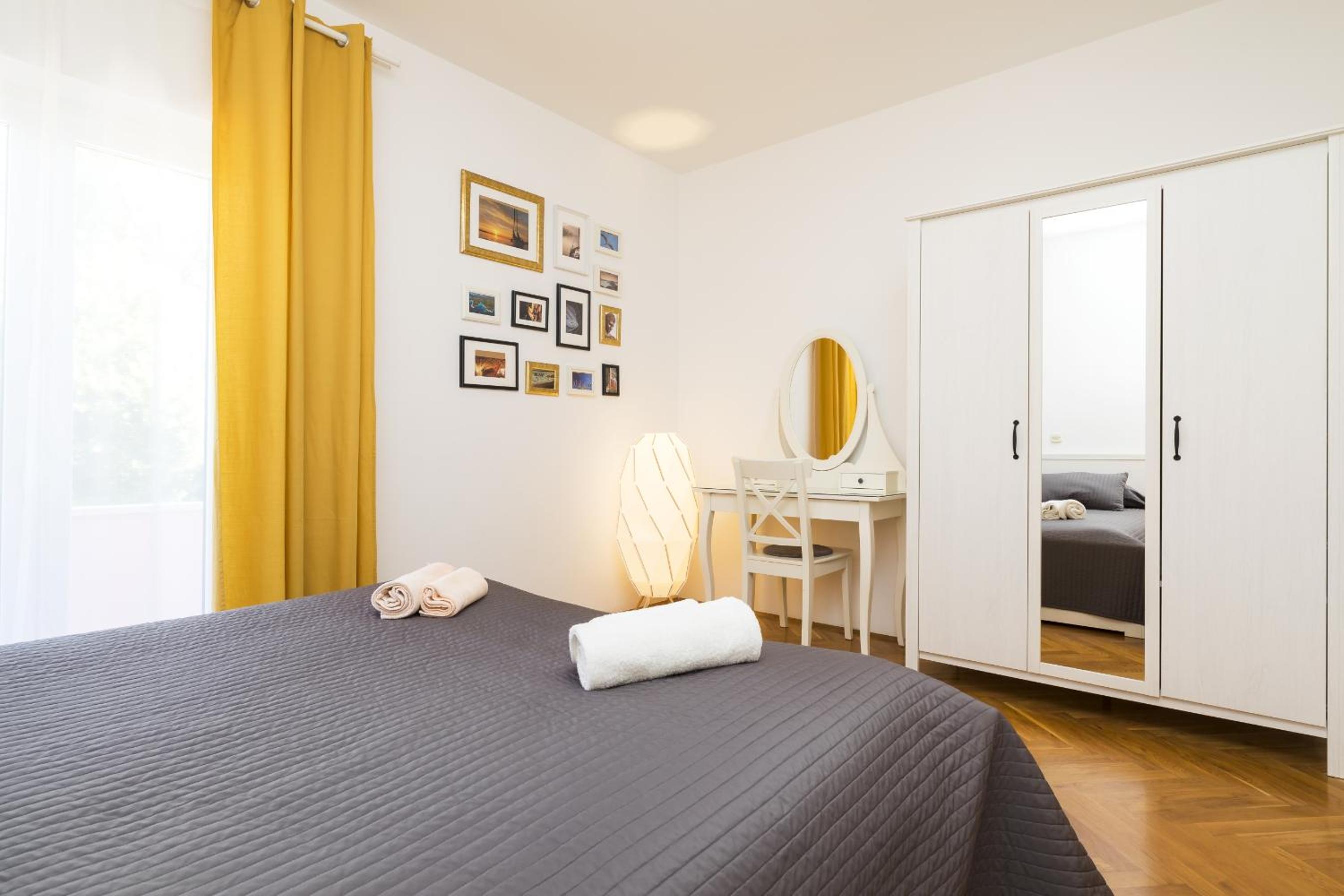 Apartment with Terrace photo 1