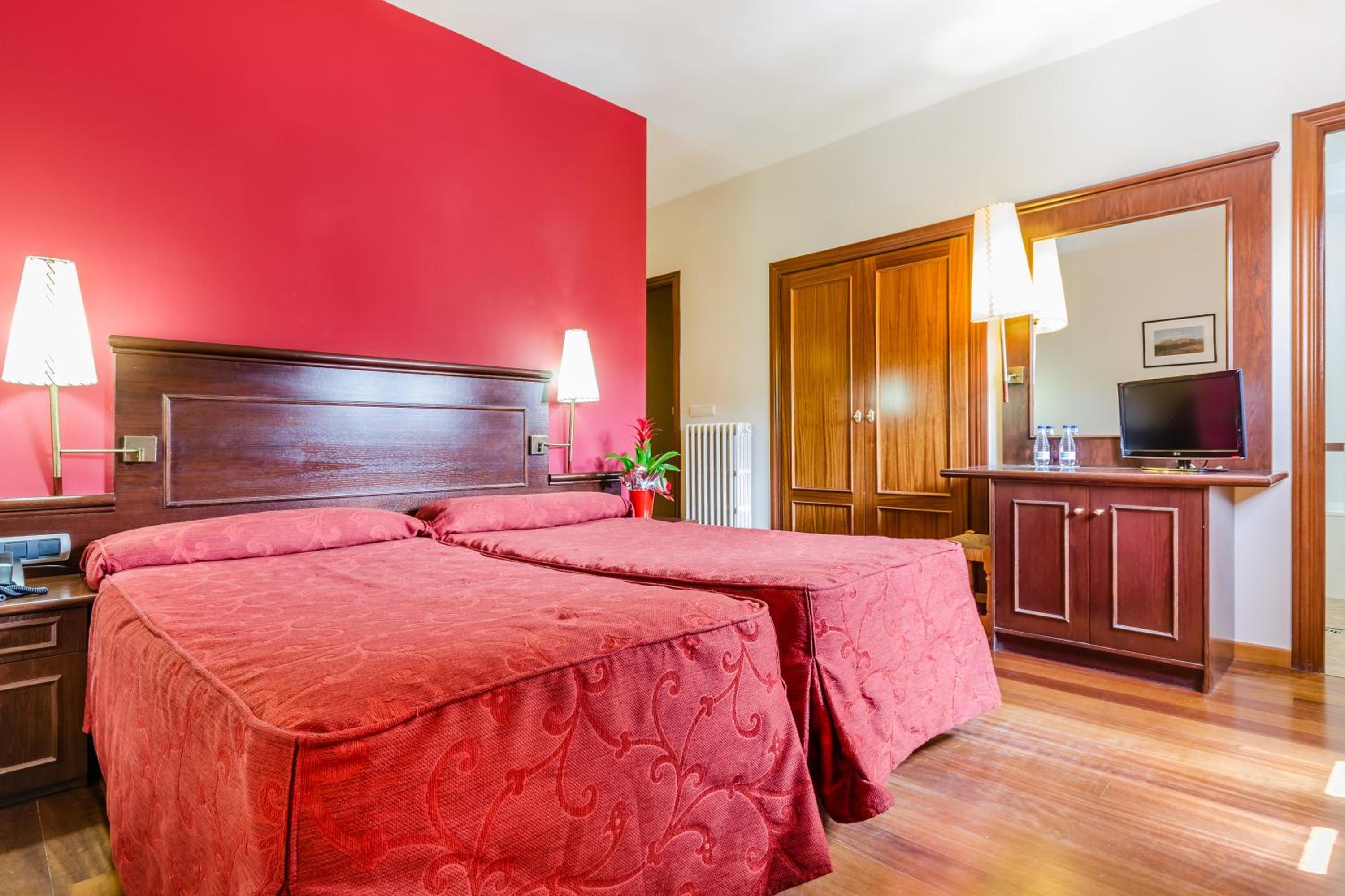 Double Room with Panoramic View - Photo 1