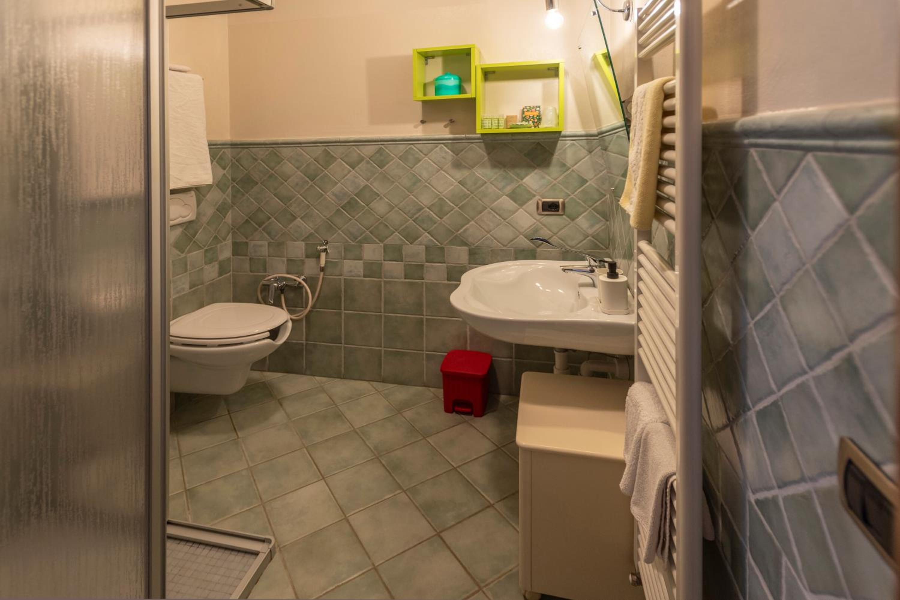 Economy Double Room - Ground Floor, photo 7