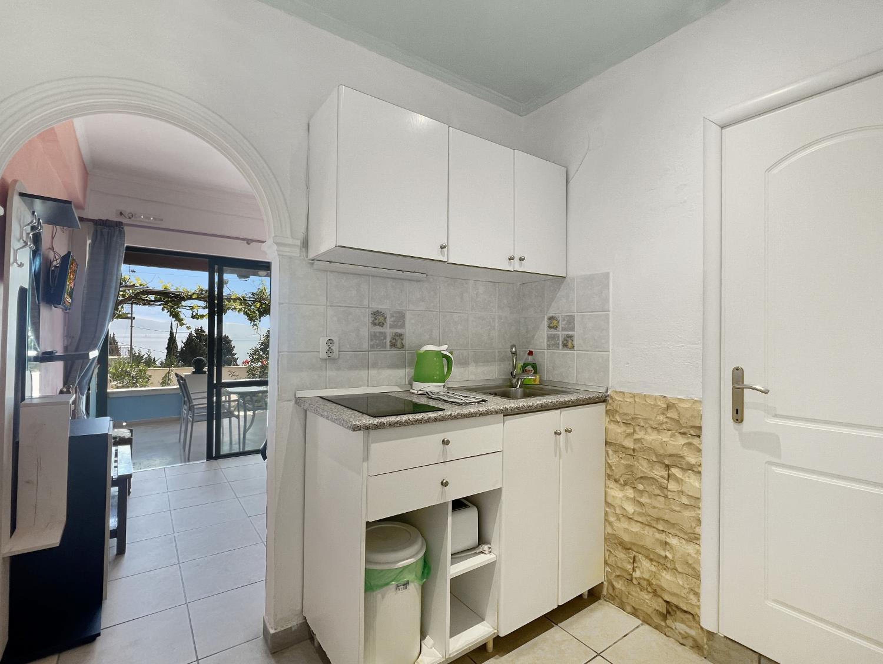 Two-Bedroom Deluxe Apartment with Ocean View photo 3