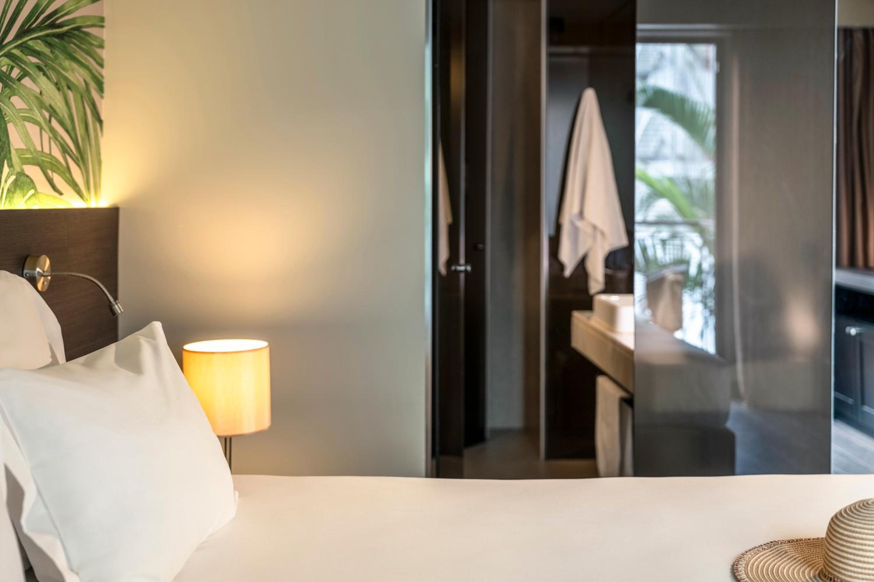Superior Double Room - Photo 2