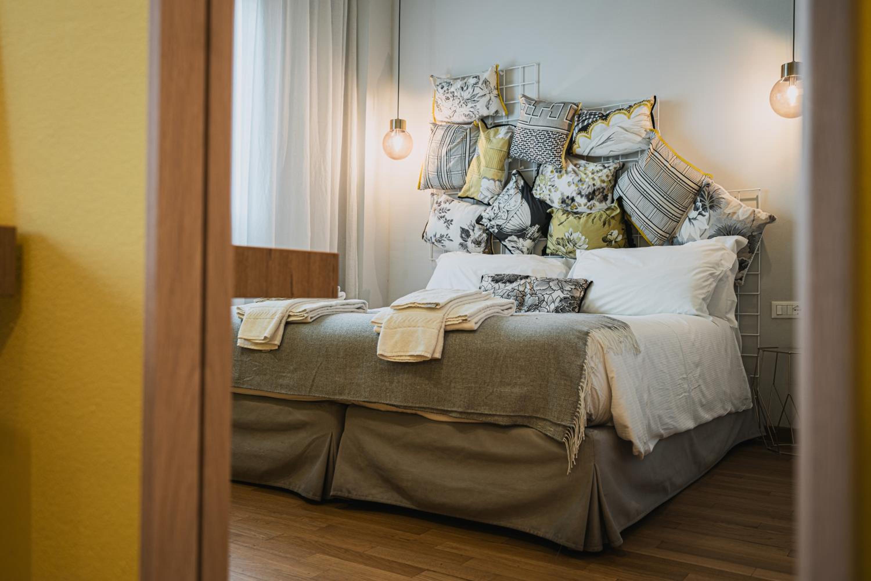Deluxe Double or Twin Room - Photo 7