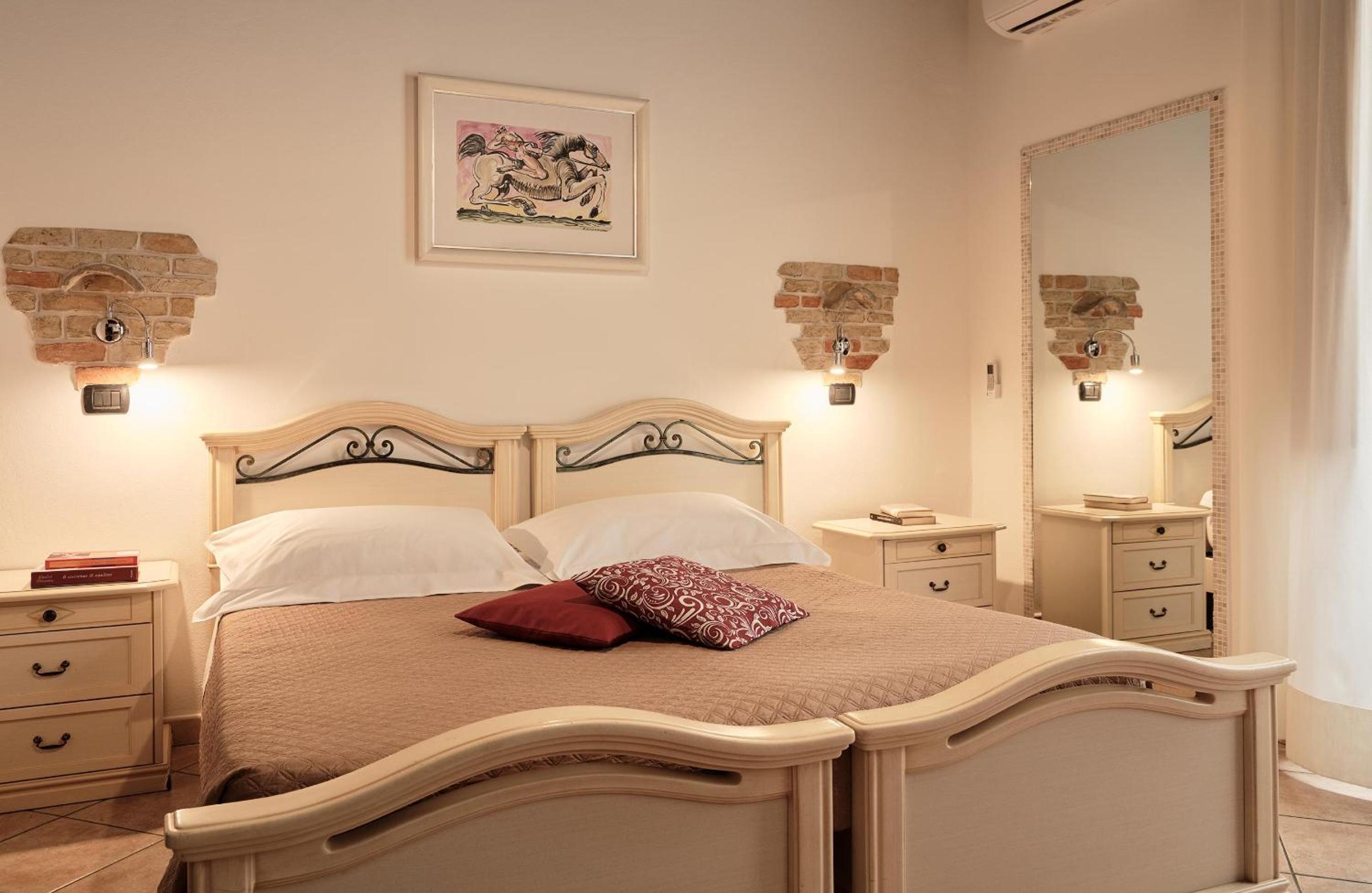 Standard Double Room photo 1